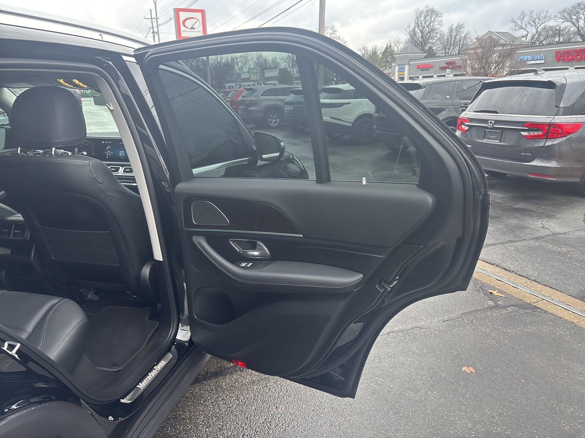 Mercedes-Benz GLE  2022