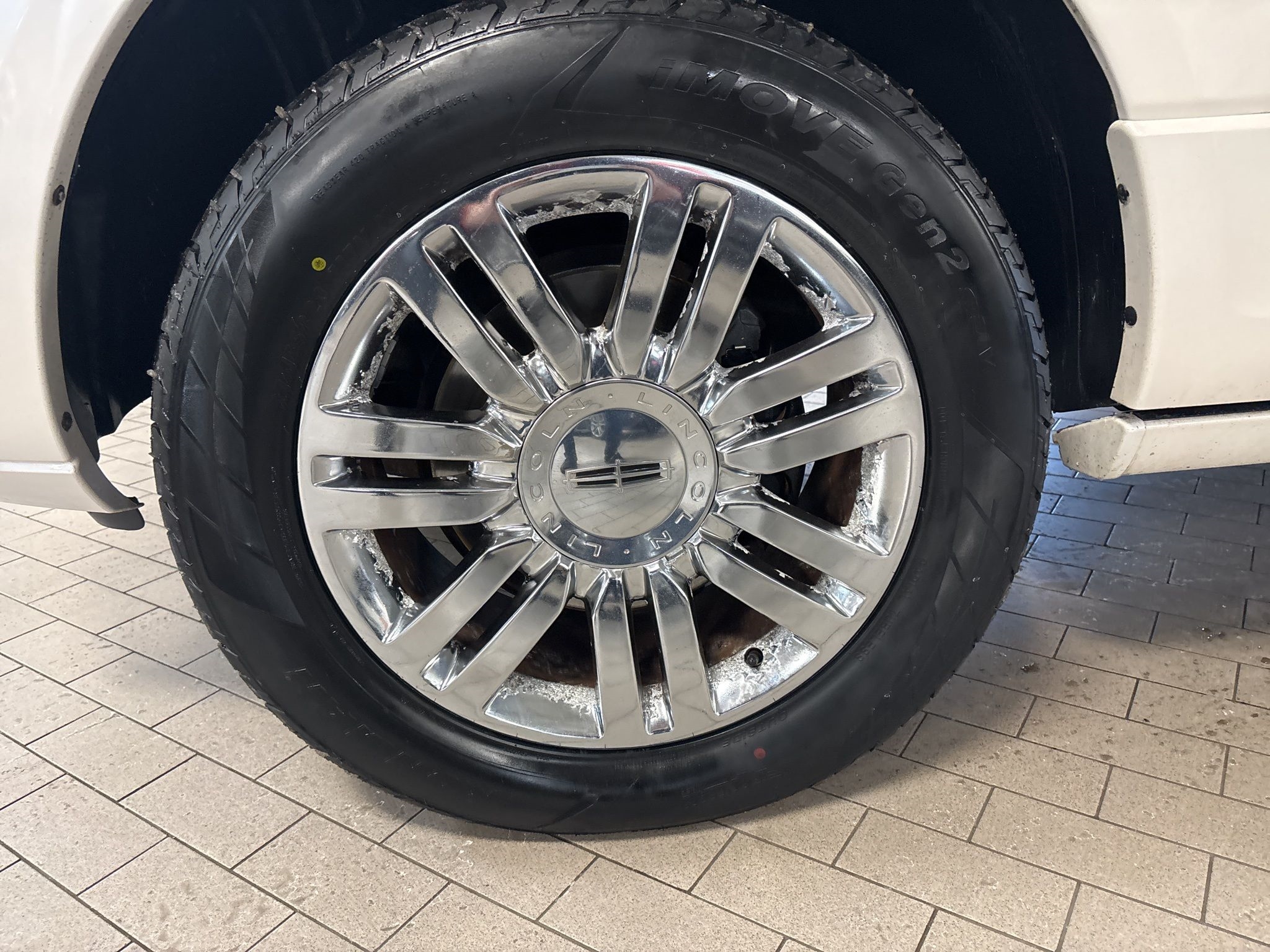 Lincoln Navigator L  2010