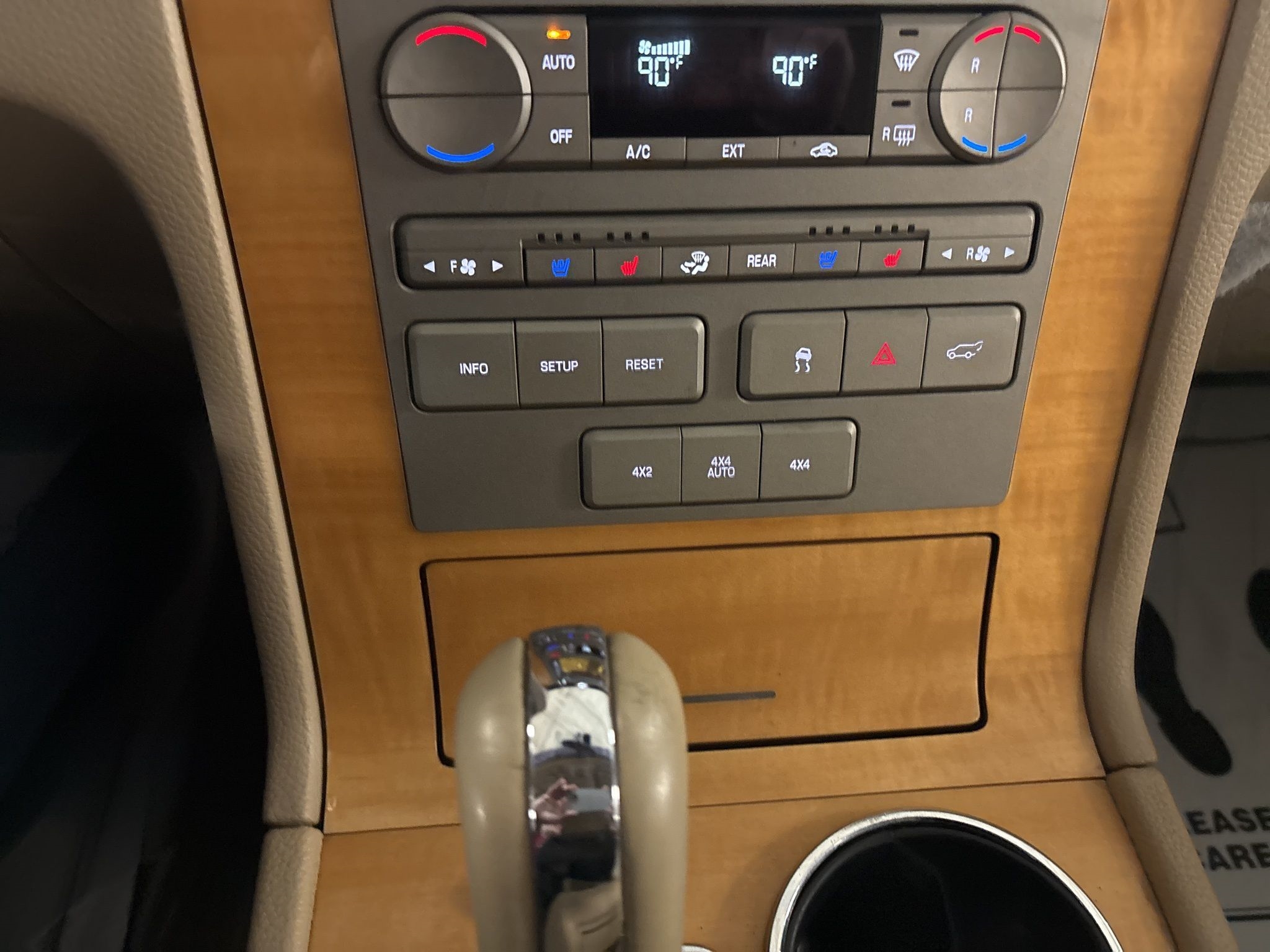 Lincoln Navigator L  2010