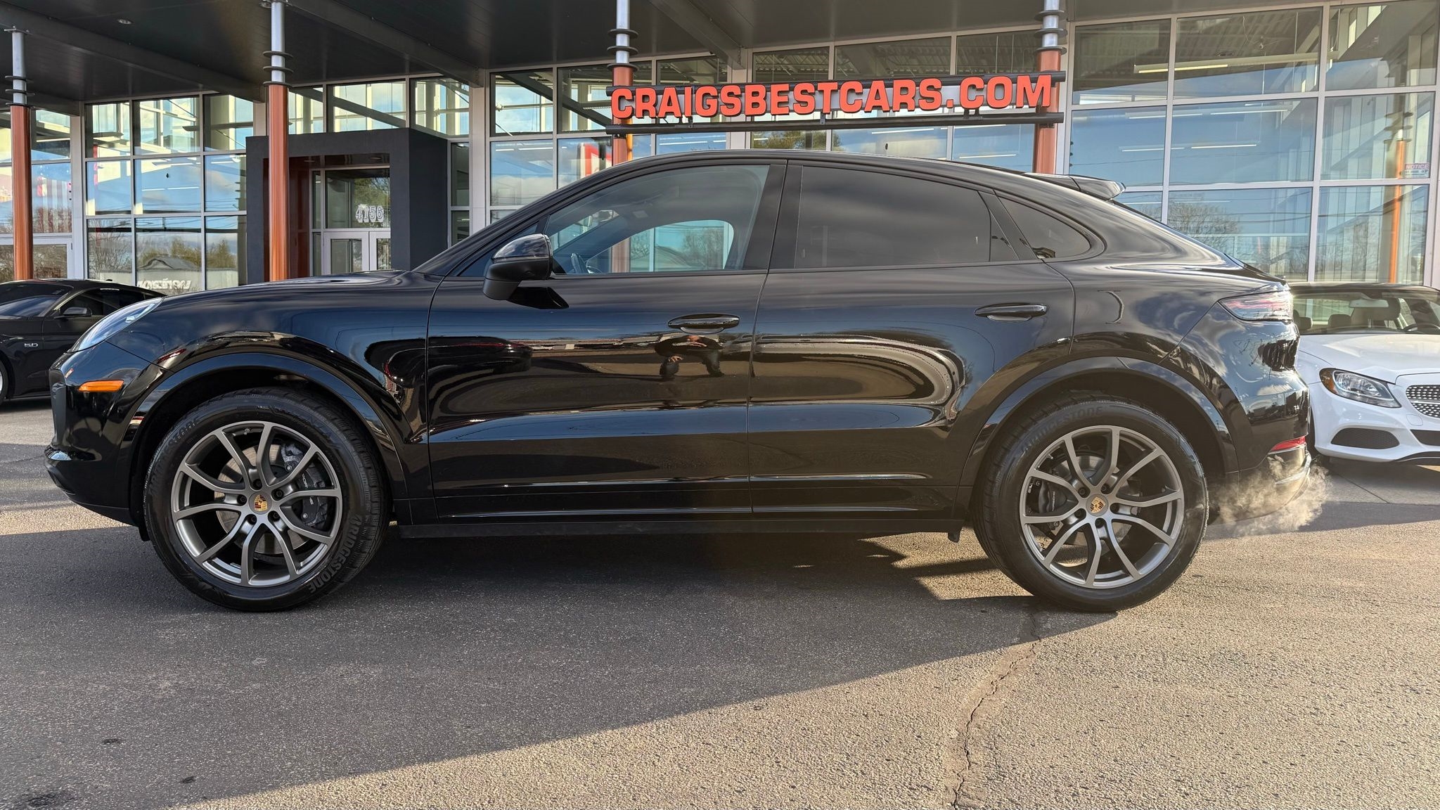 2022 Porsche Cayenne Base