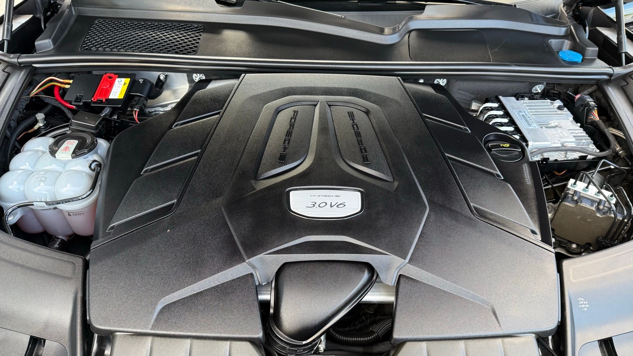 Porsche Cayenne  2022