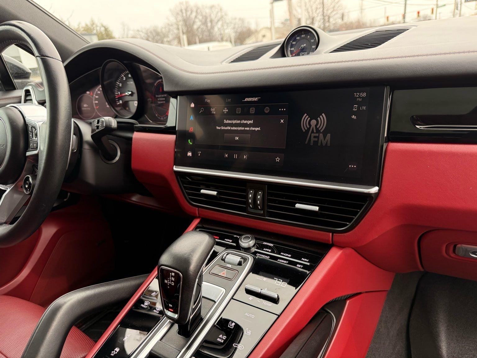 Porsche Cayenne  2022