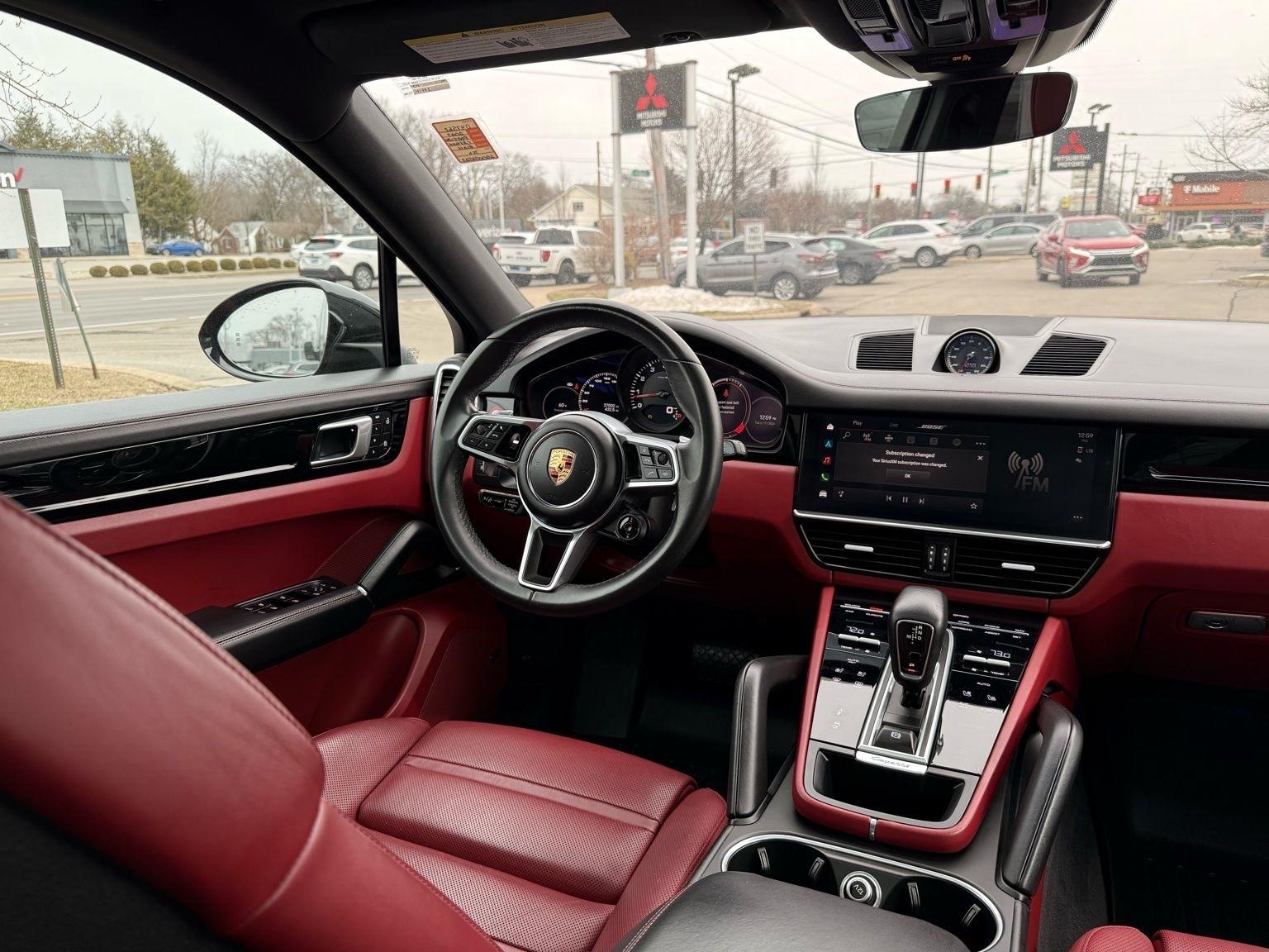 Porsche Cayenne  2022