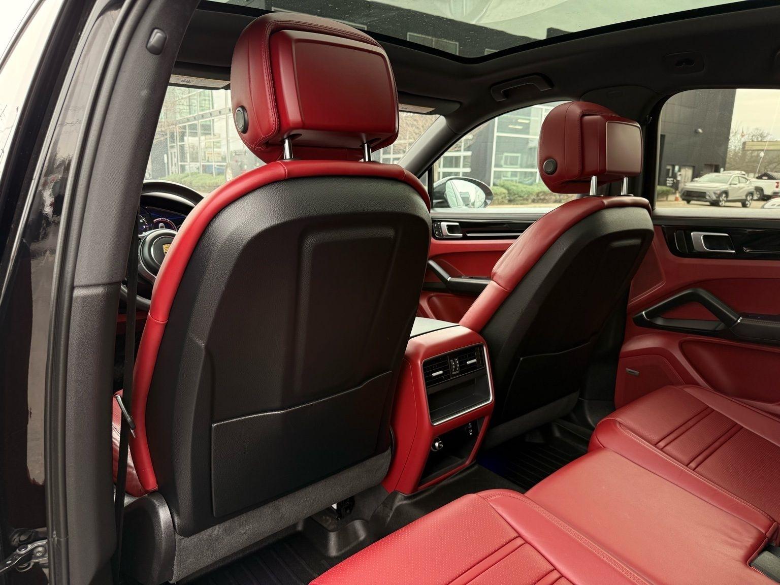 Porsche Cayenne  2022