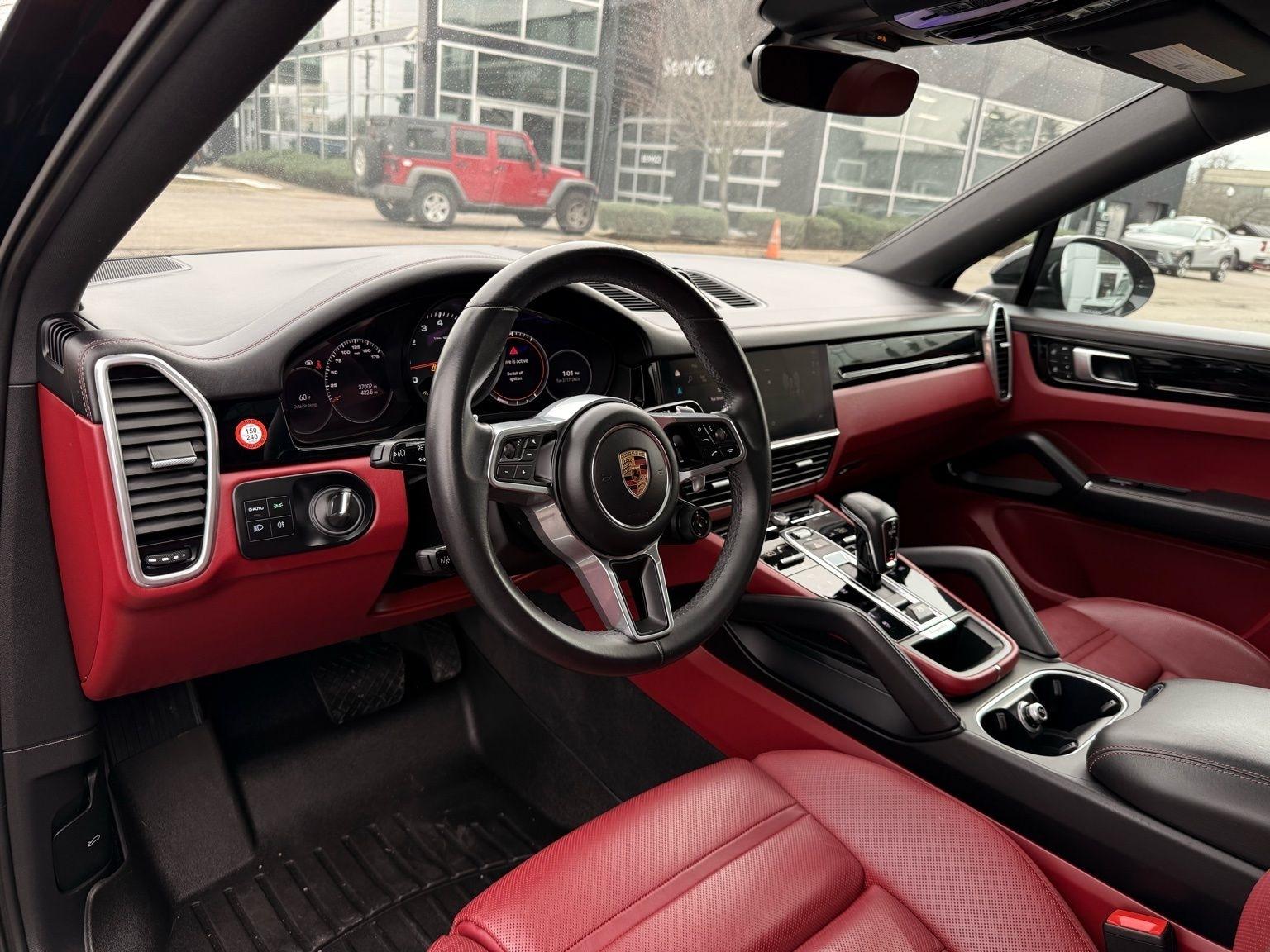 Porsche Cayenne  2022