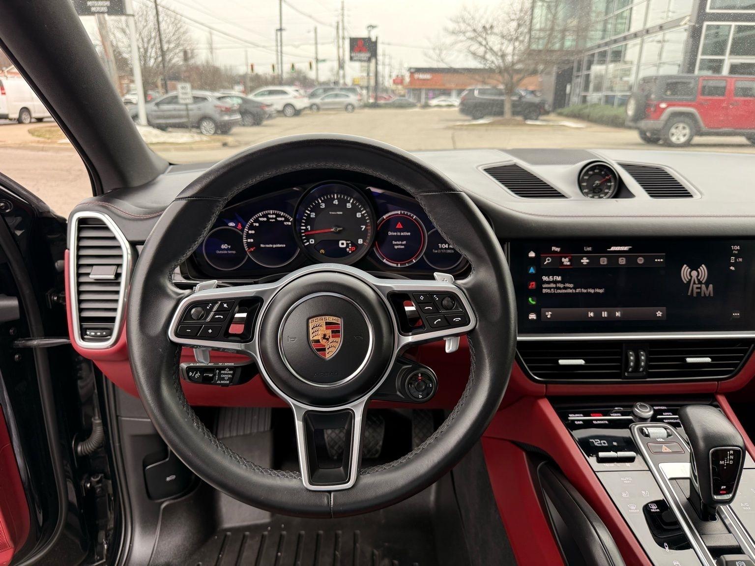 Porsche Cayenne  2022