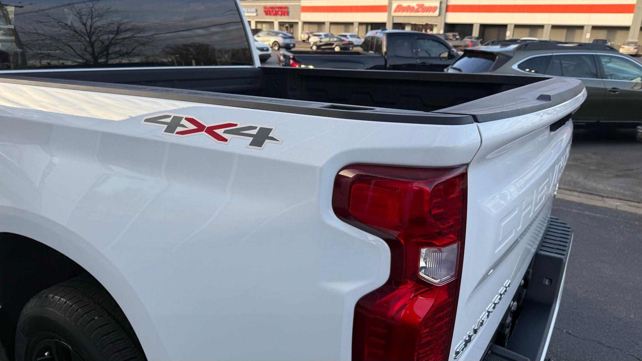 Chevrolet Silverado 1500  2023