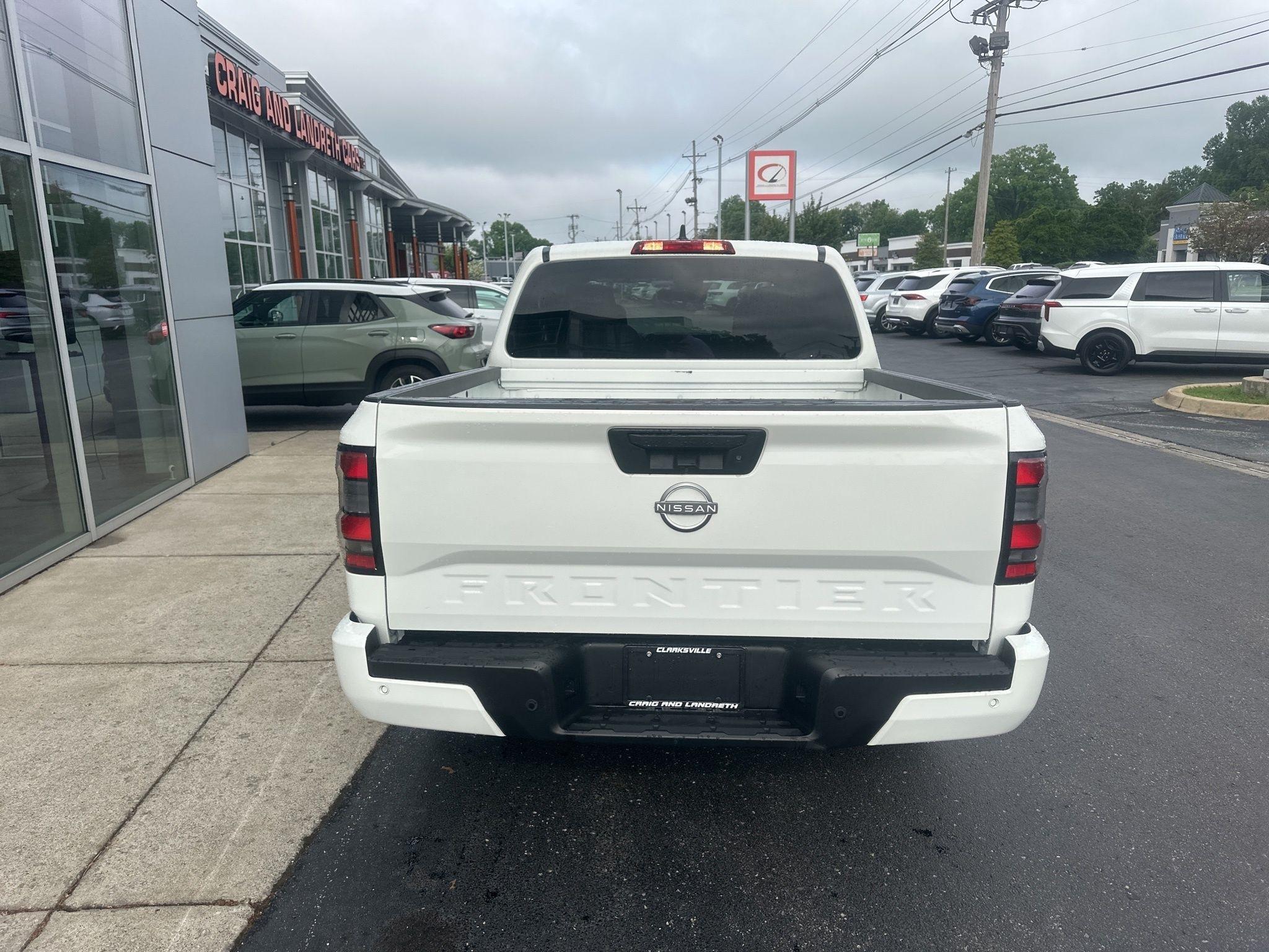 Nissan Frontier  2025