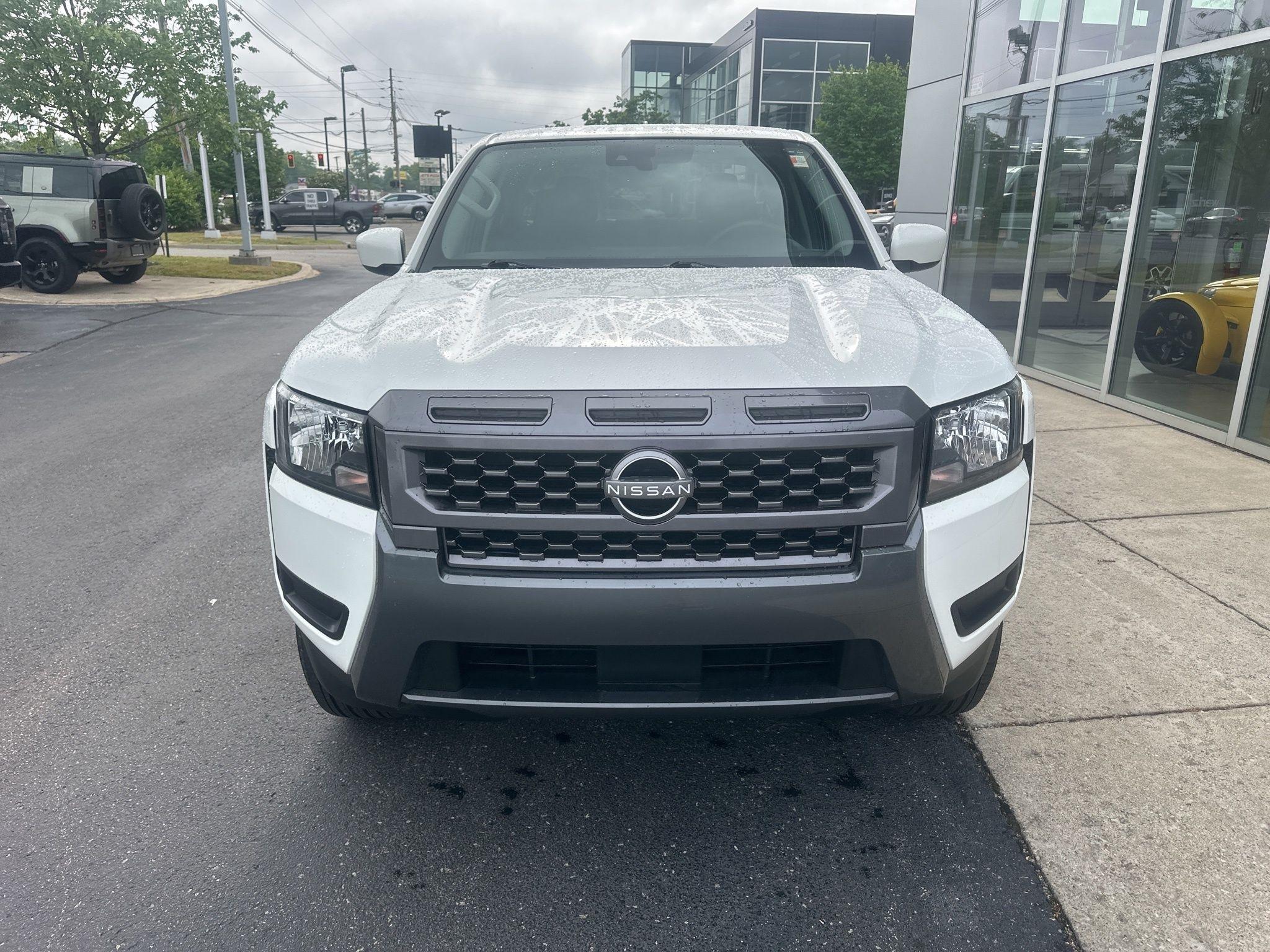 Nissan Frontier  2025