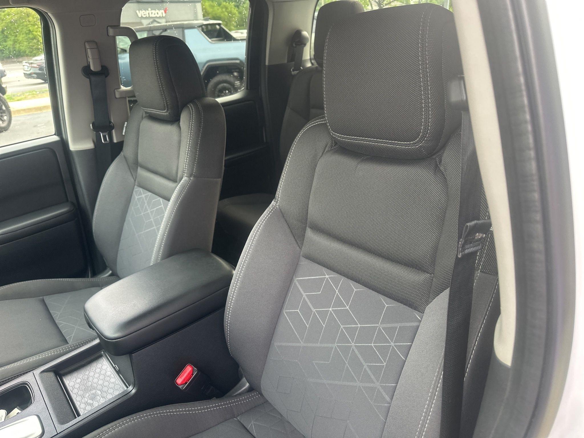 Nissan Frontier  2025