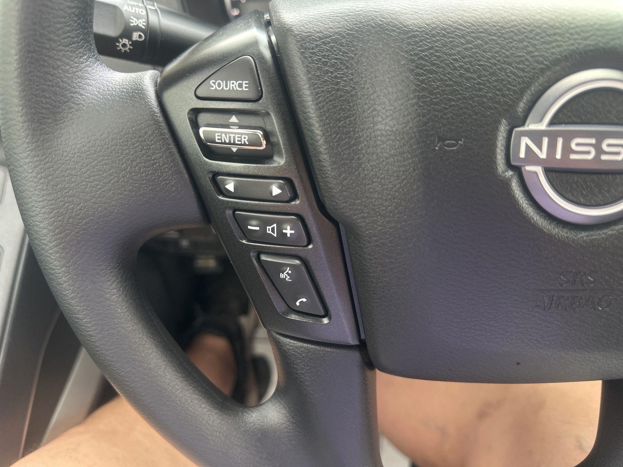 Nissan Frontier  2025