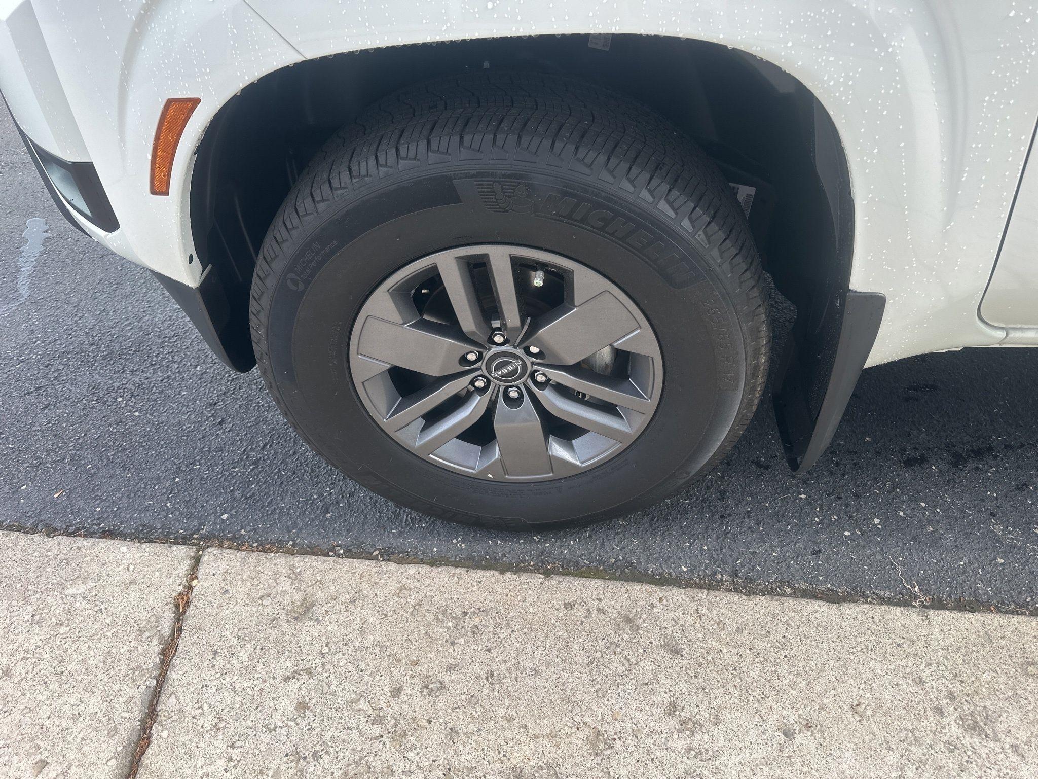 Nissan Frontier  2025