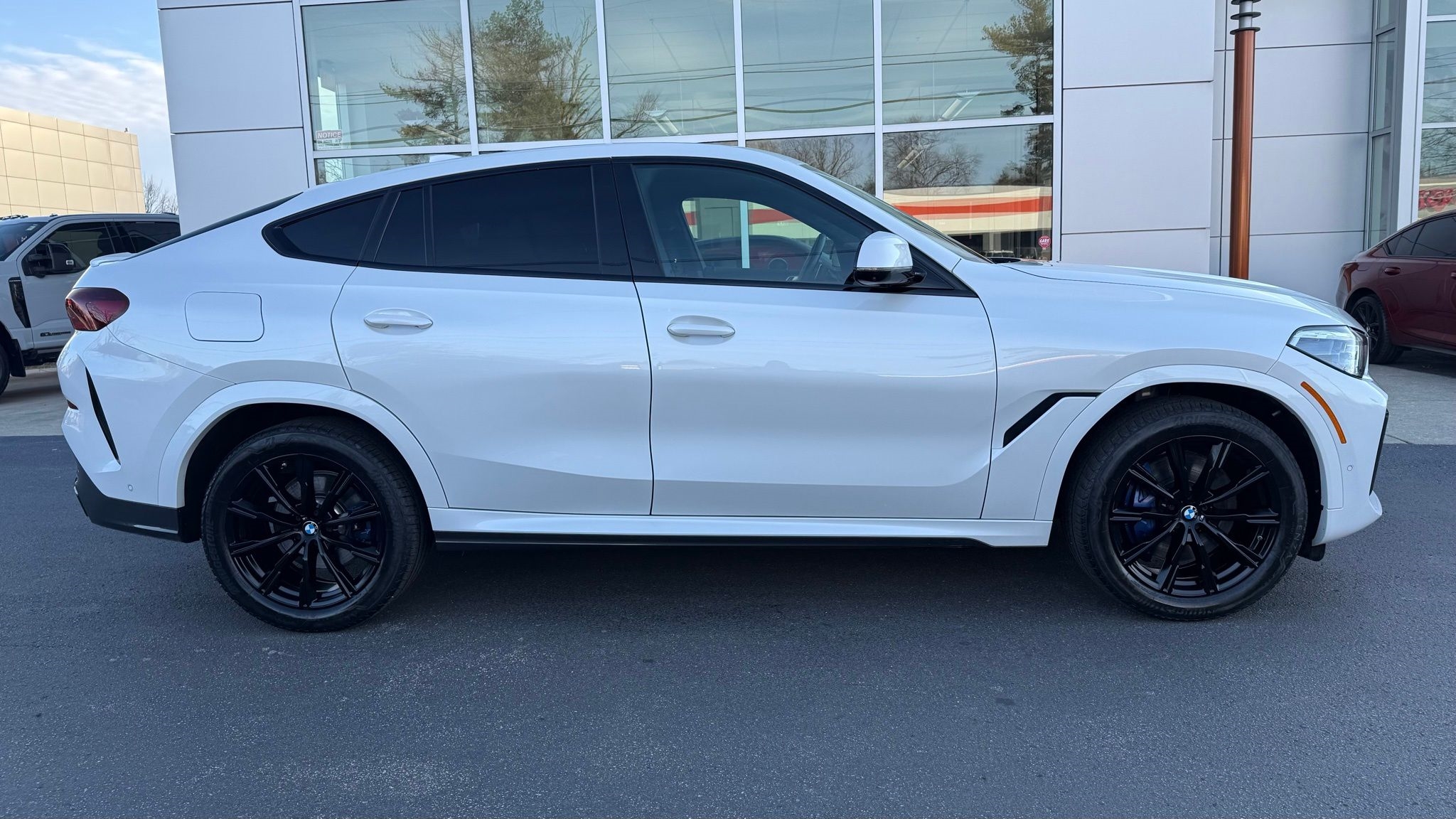 2023 BMW X6 xDrive40i
