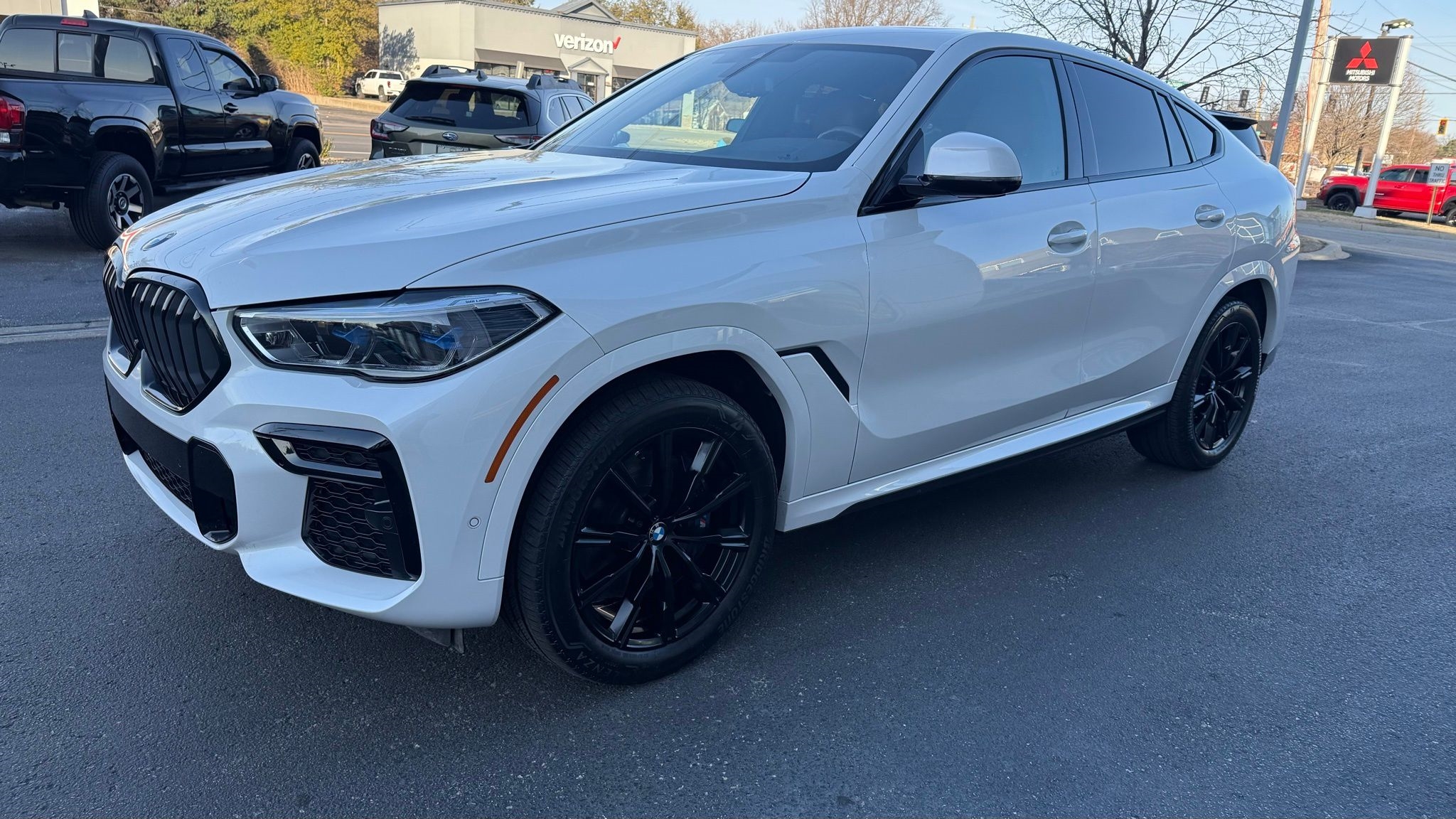 BMW X6  2023