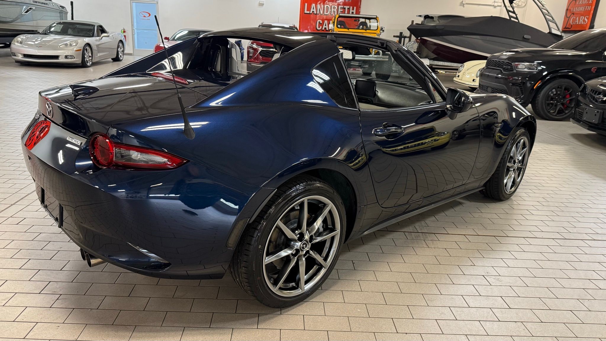 Mazda MX-5 Miata RF  2021