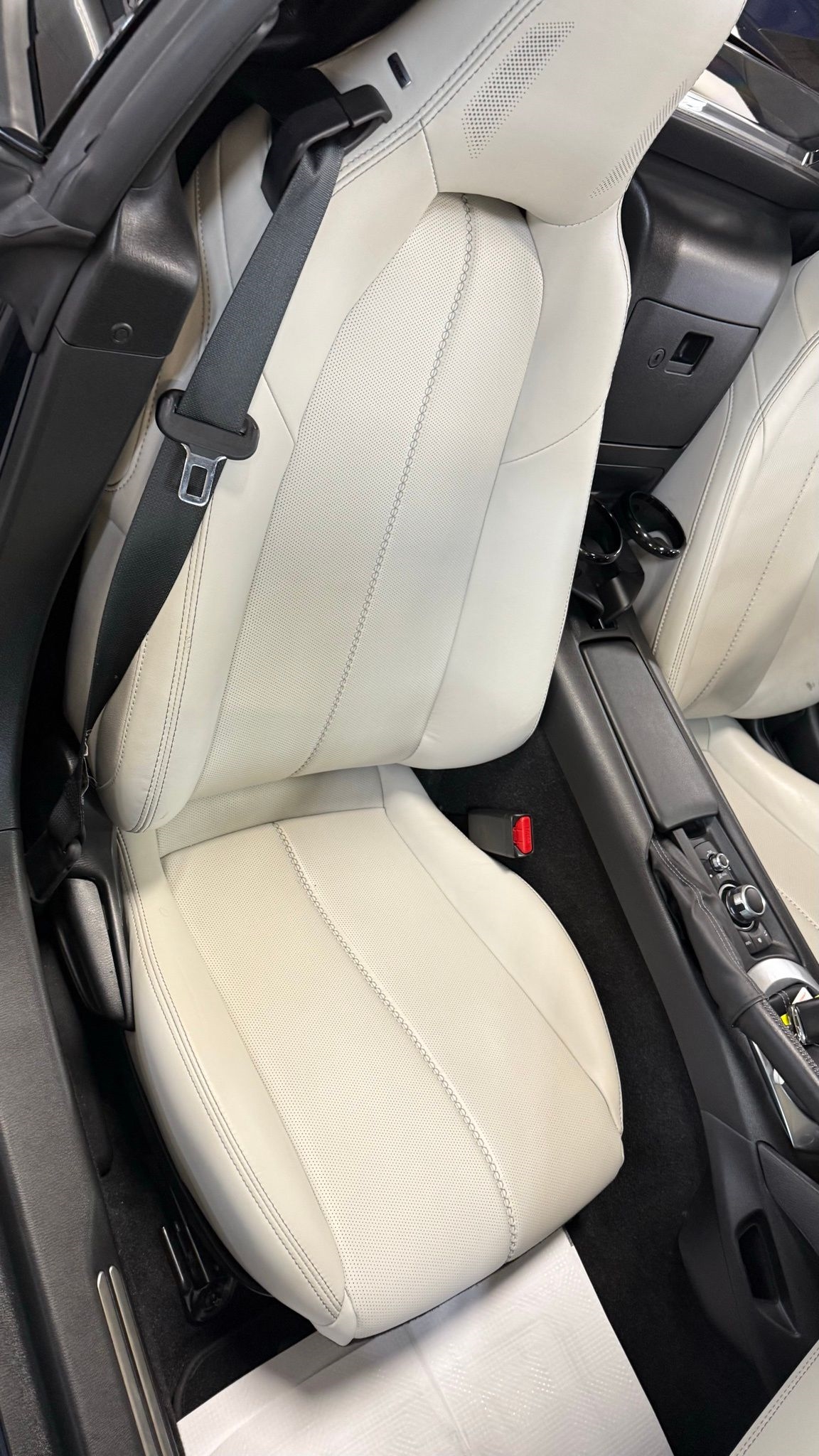 Mazda MX-5 Miata RF  2021