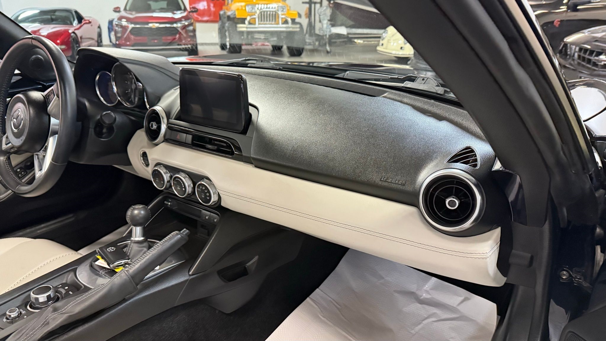 Mazda MX-5 Miata RF  2021