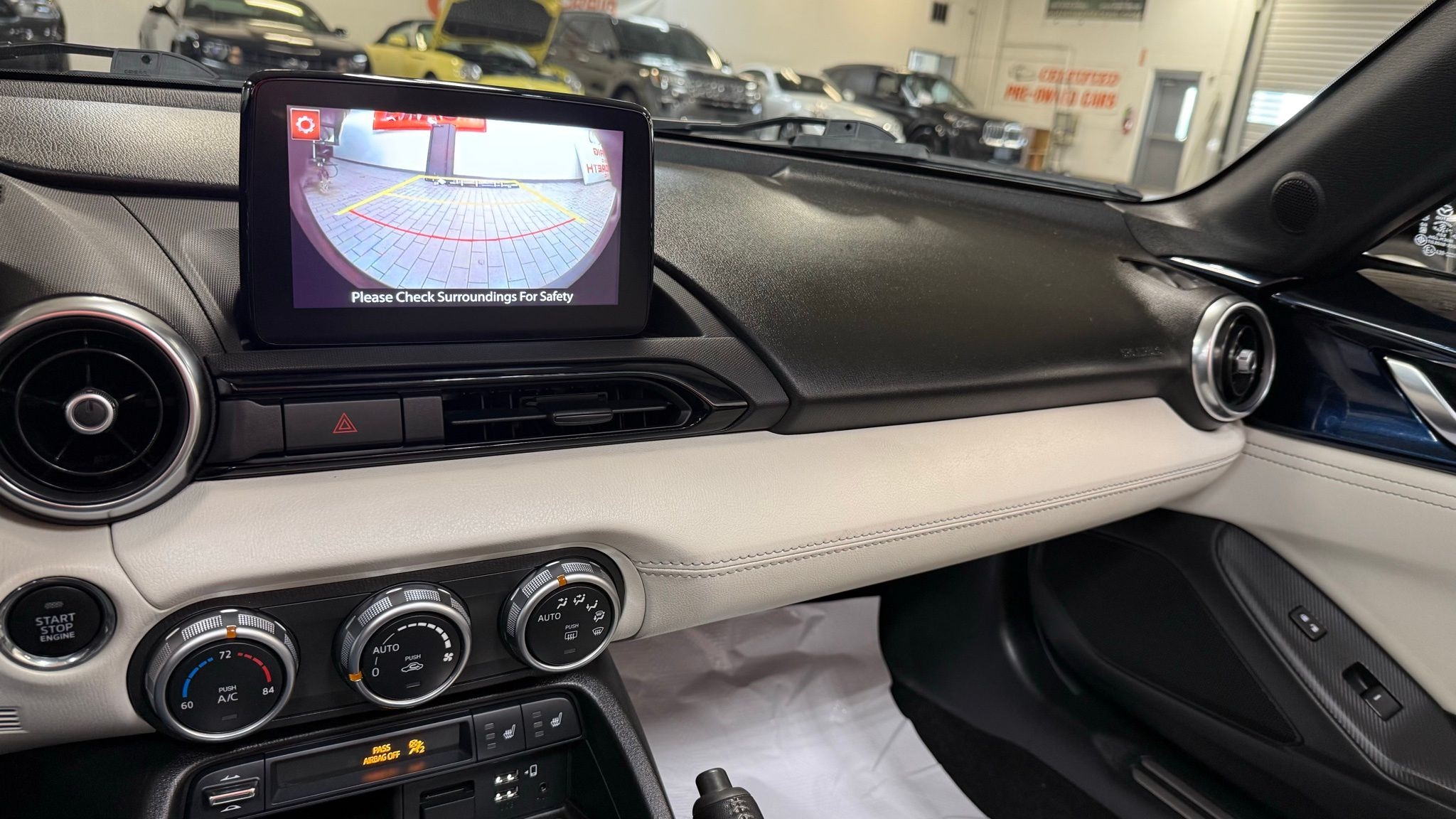 Mazda MX-5 Miata RF  2021