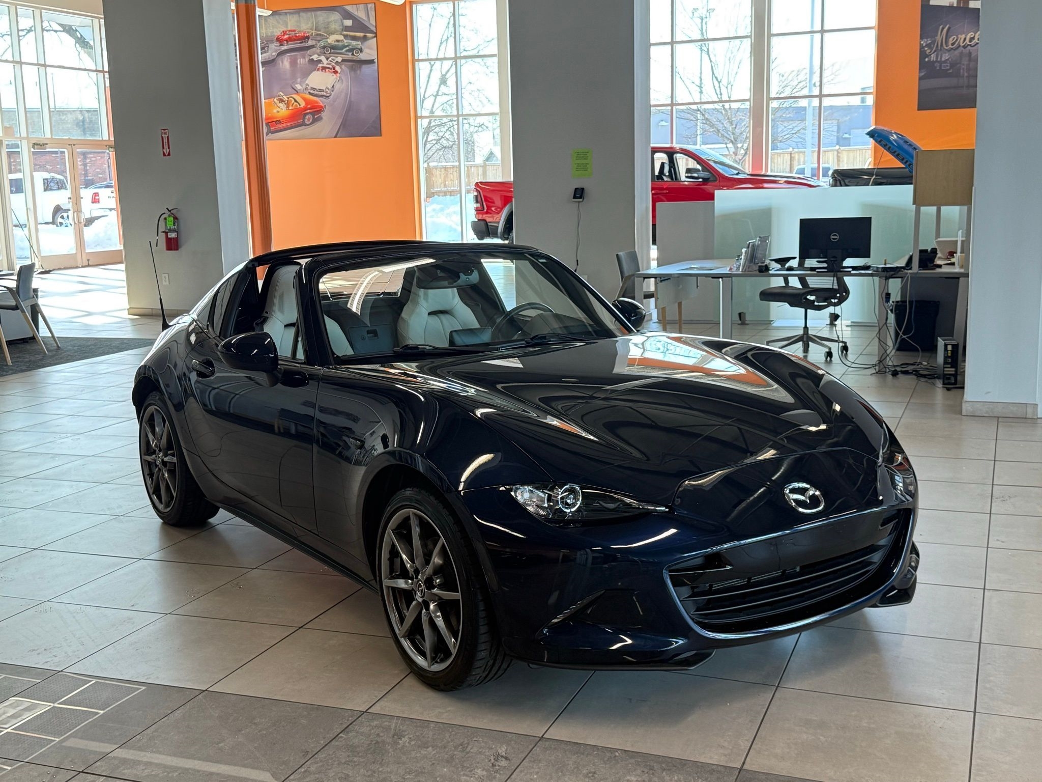 Mazda MX-5 Miata RF  2021