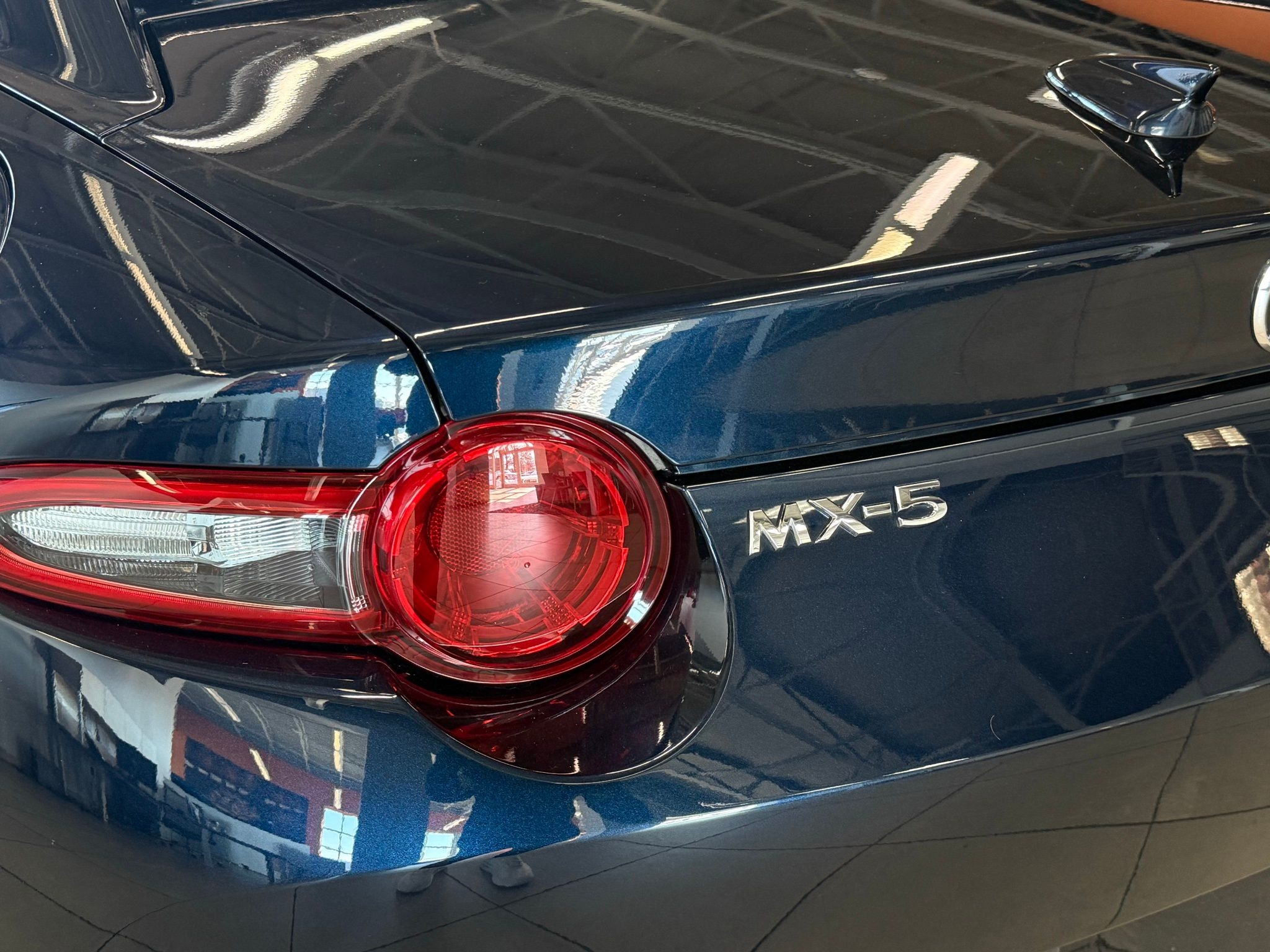 Mazda MX-5 Miata RF  2021