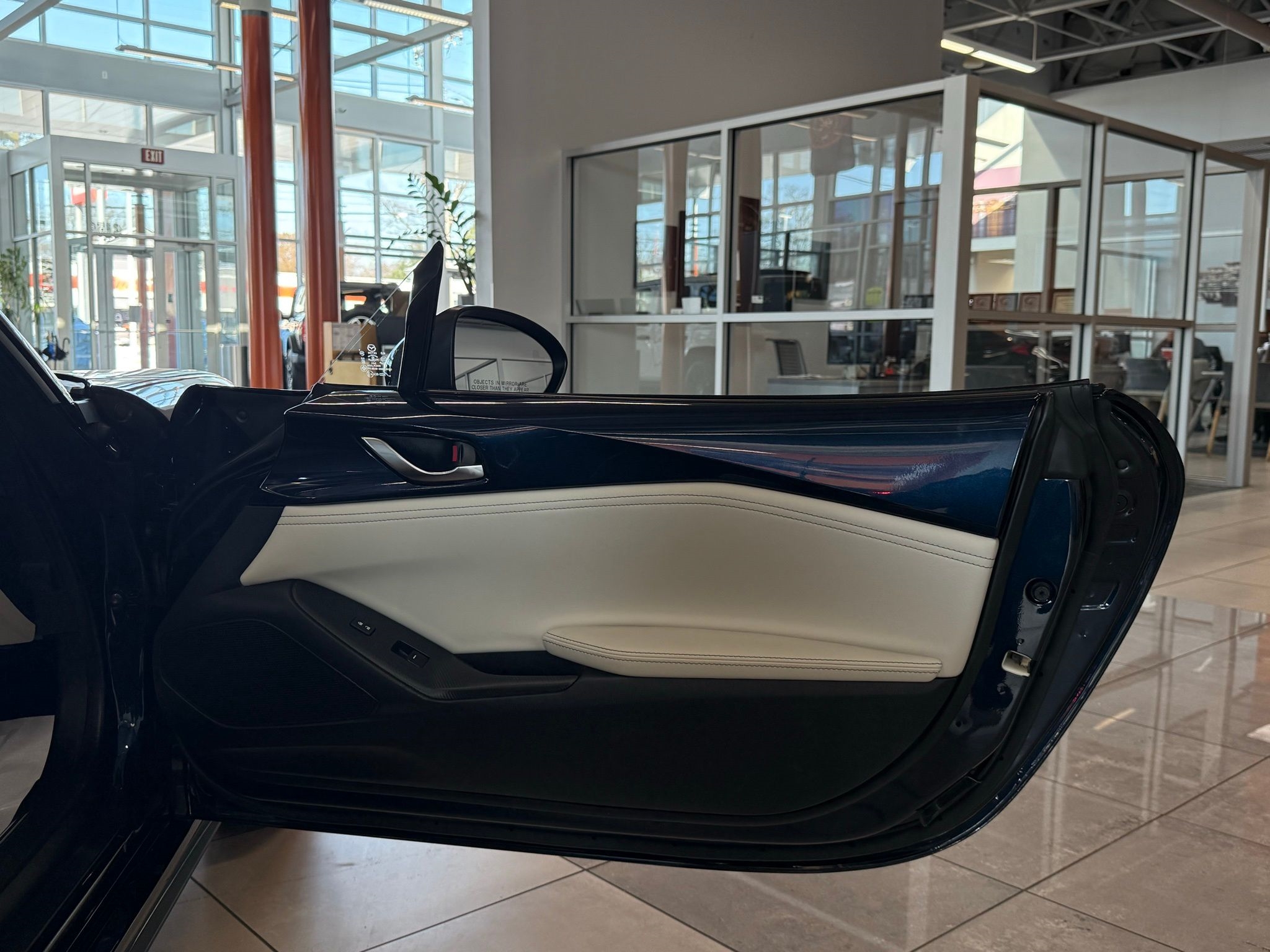 Mazda MX-5 Miata RF  2021