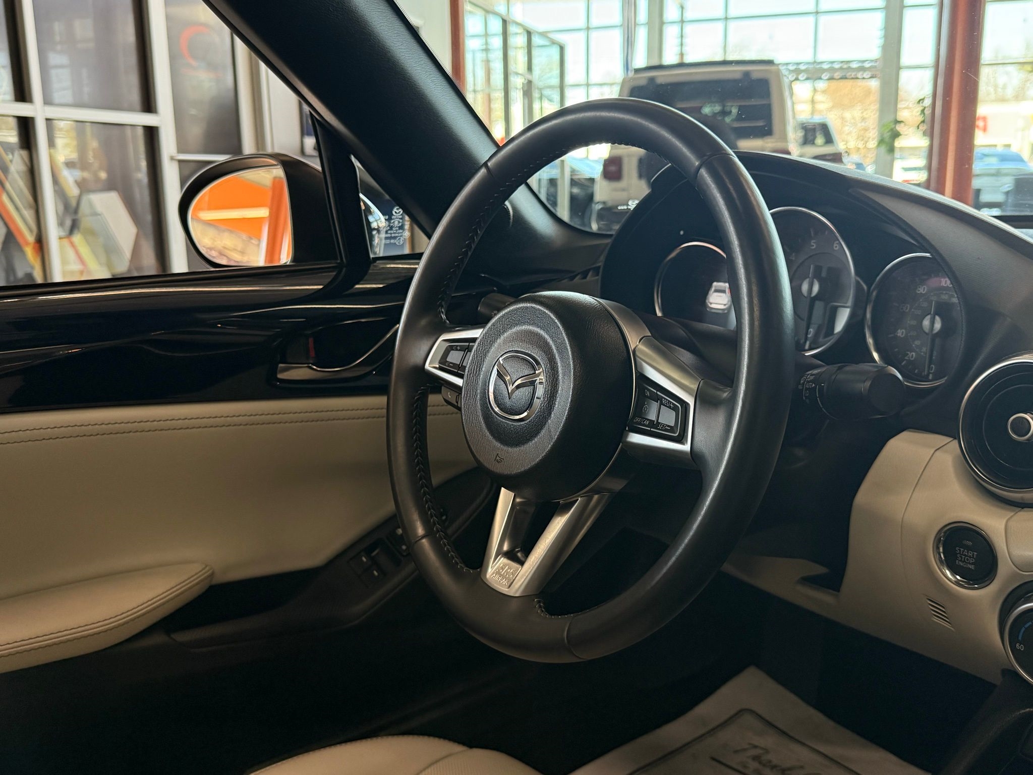 Mazda MX-5 Miata RF  2021