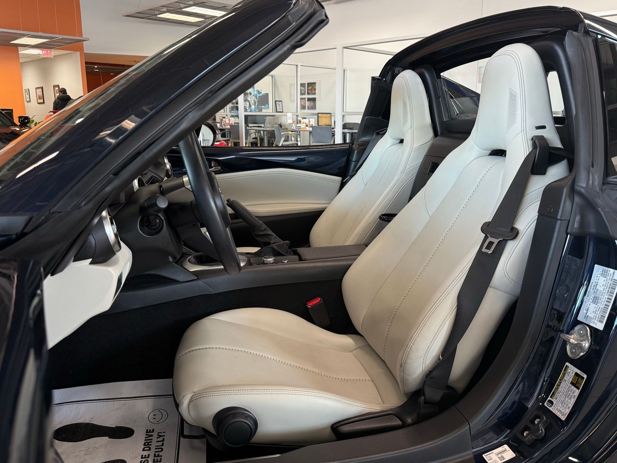 Mazda MX-5 Miata RF  2021