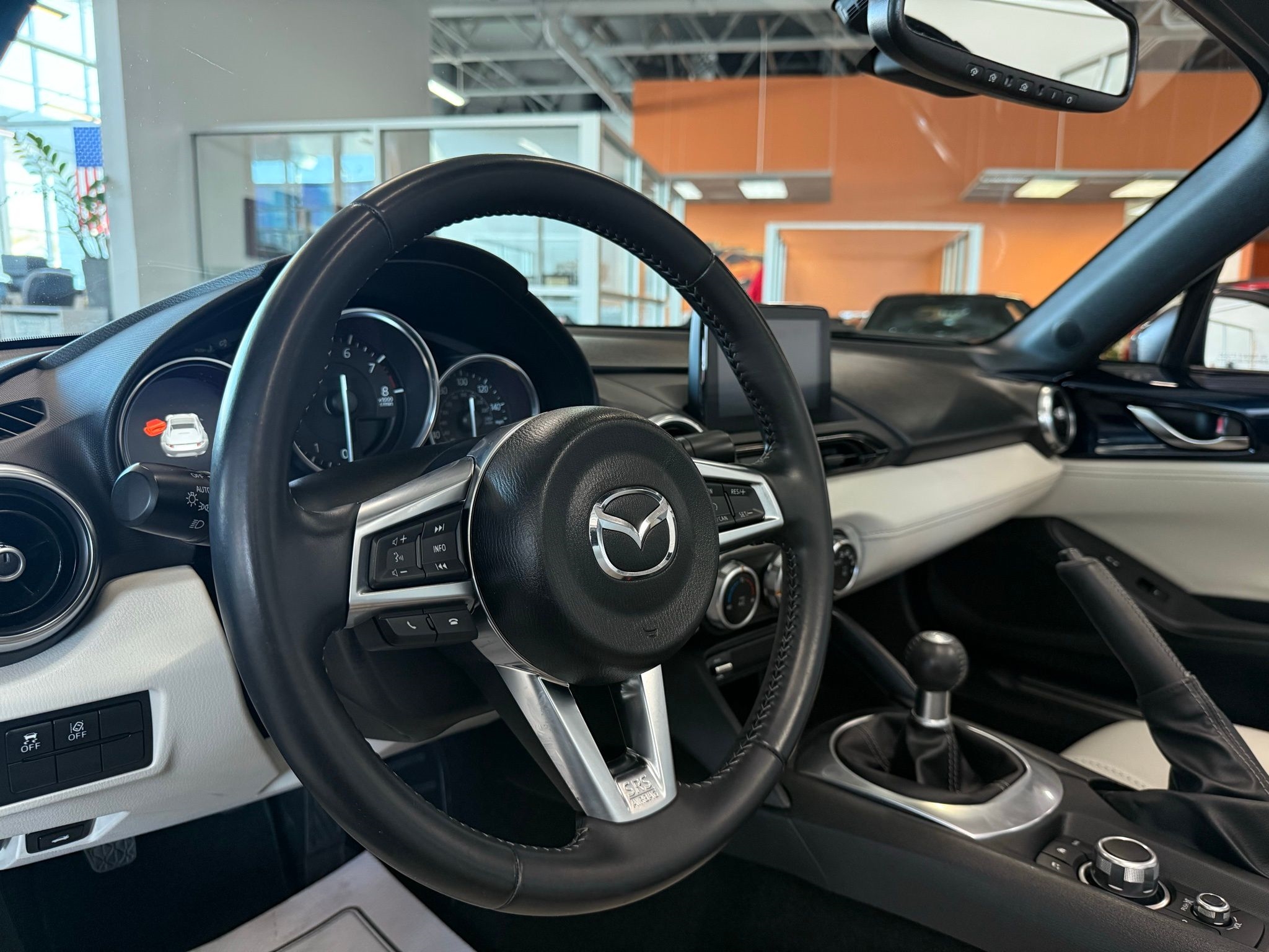 Mazda MX-5 Miata RF  2021