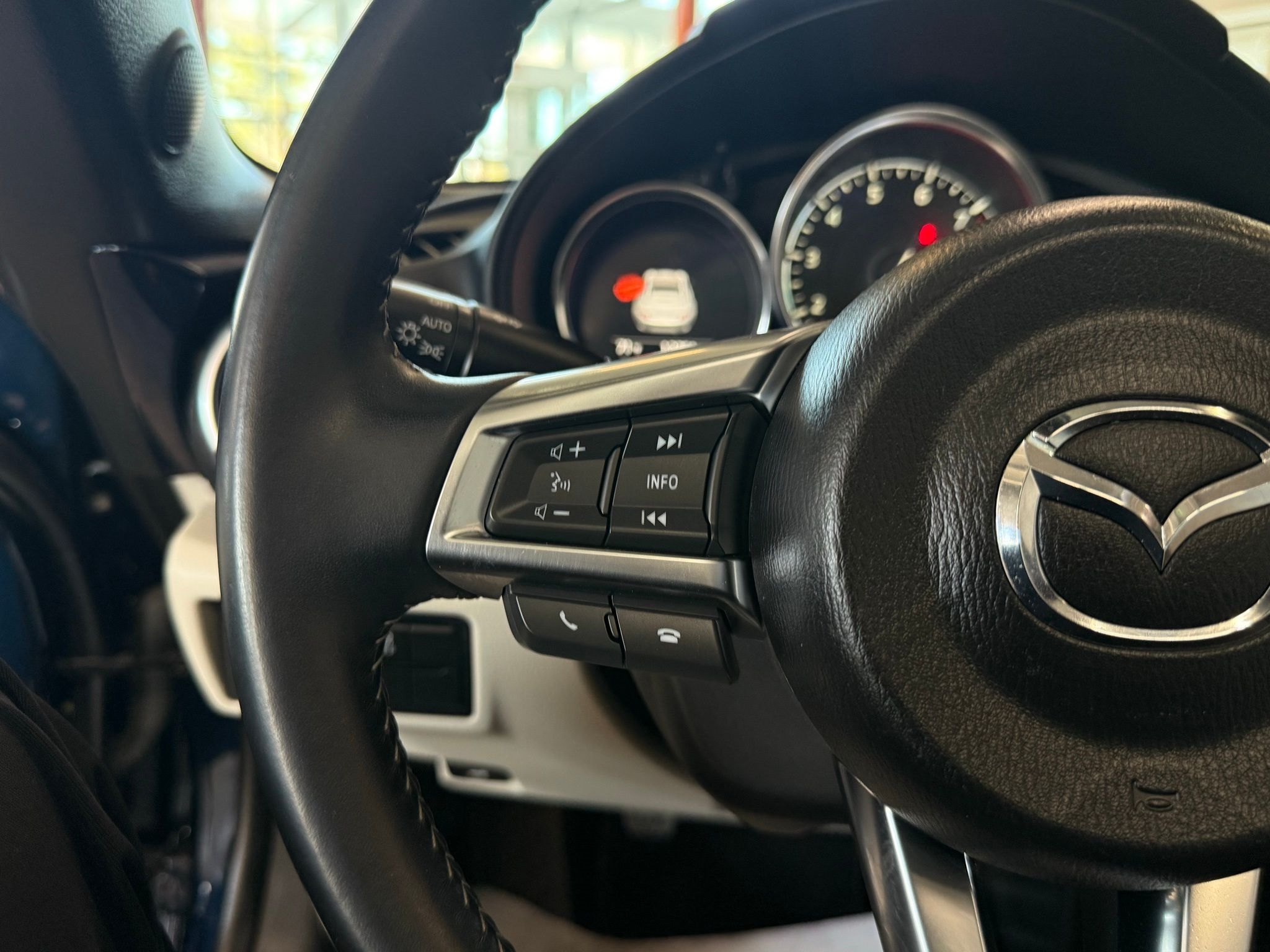 Mazda MX-5 Miata RF  2021