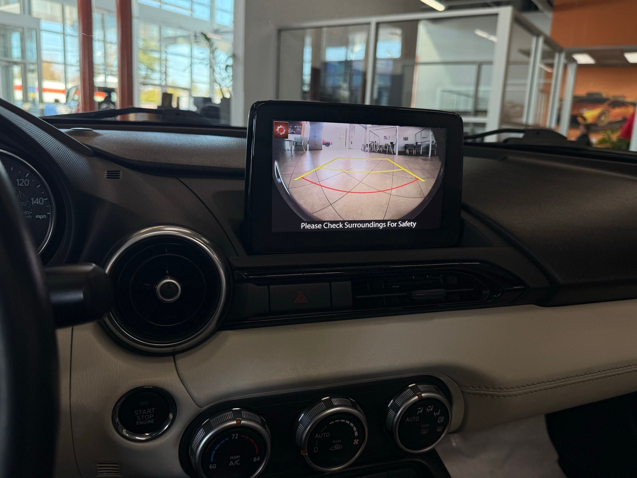 Mazda MX-5 Miata RF  2021