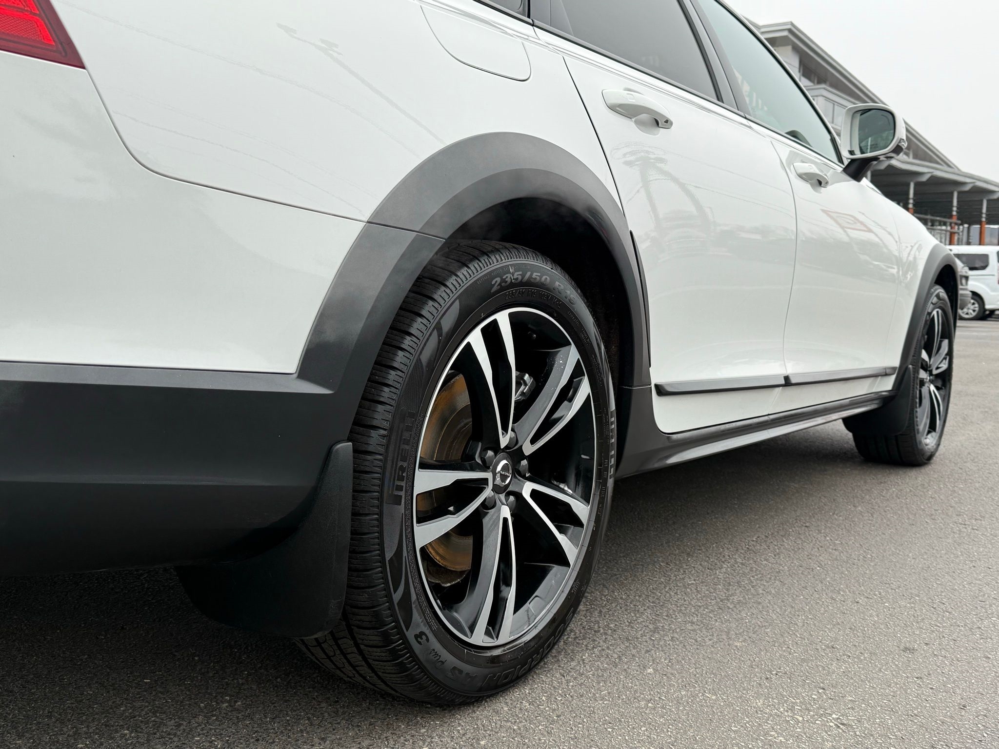 Volvo V90 Cross Country  2018