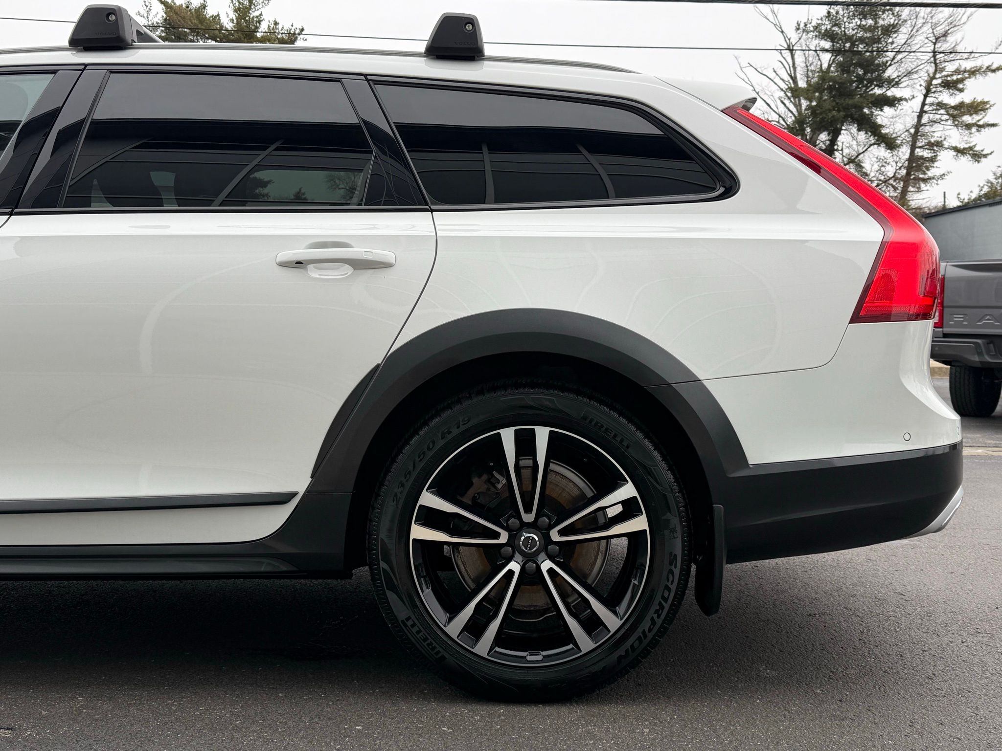 Volvo V90 Cross Country  2018
