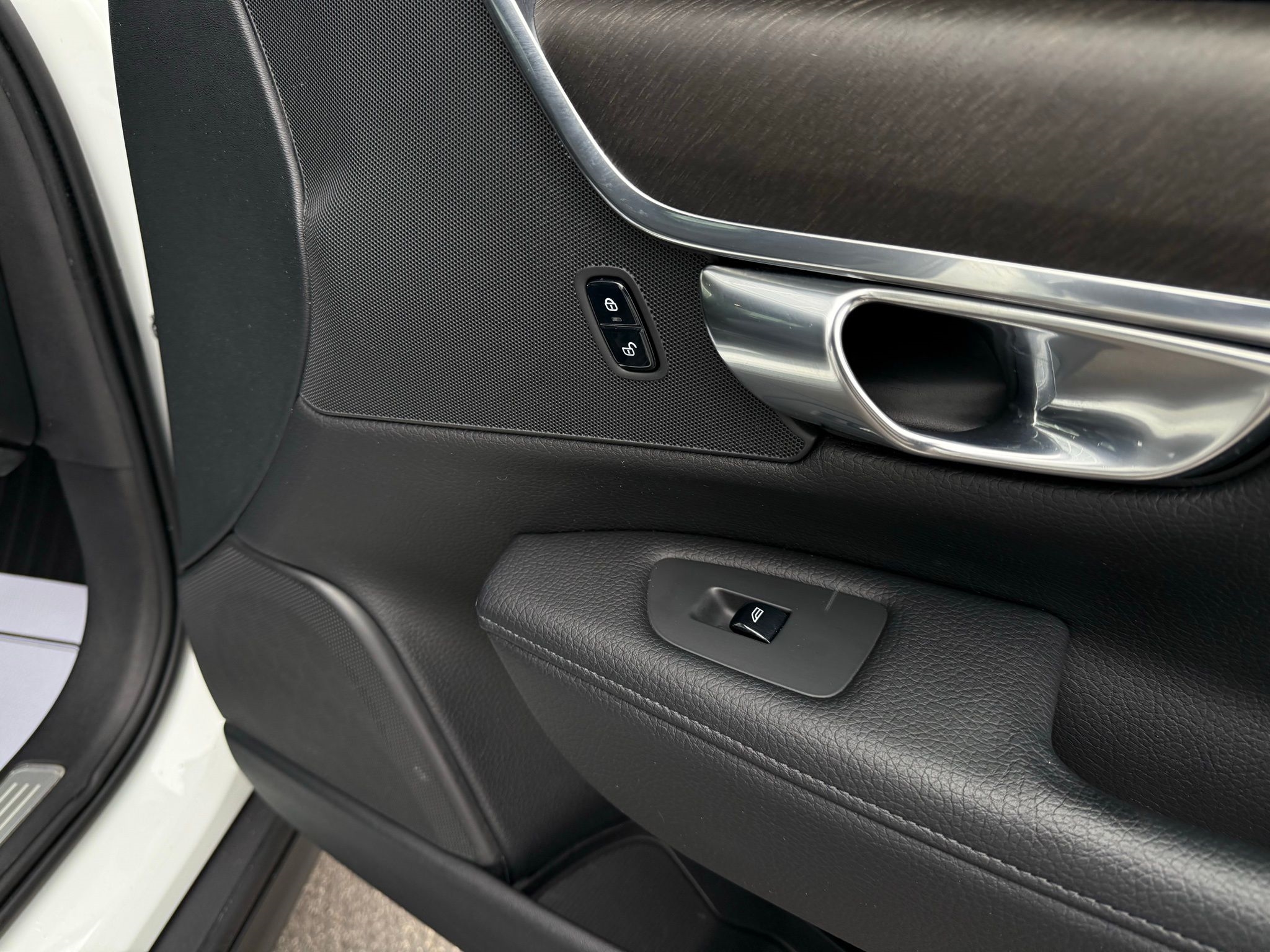 Volvo V90 Cross Country  2018