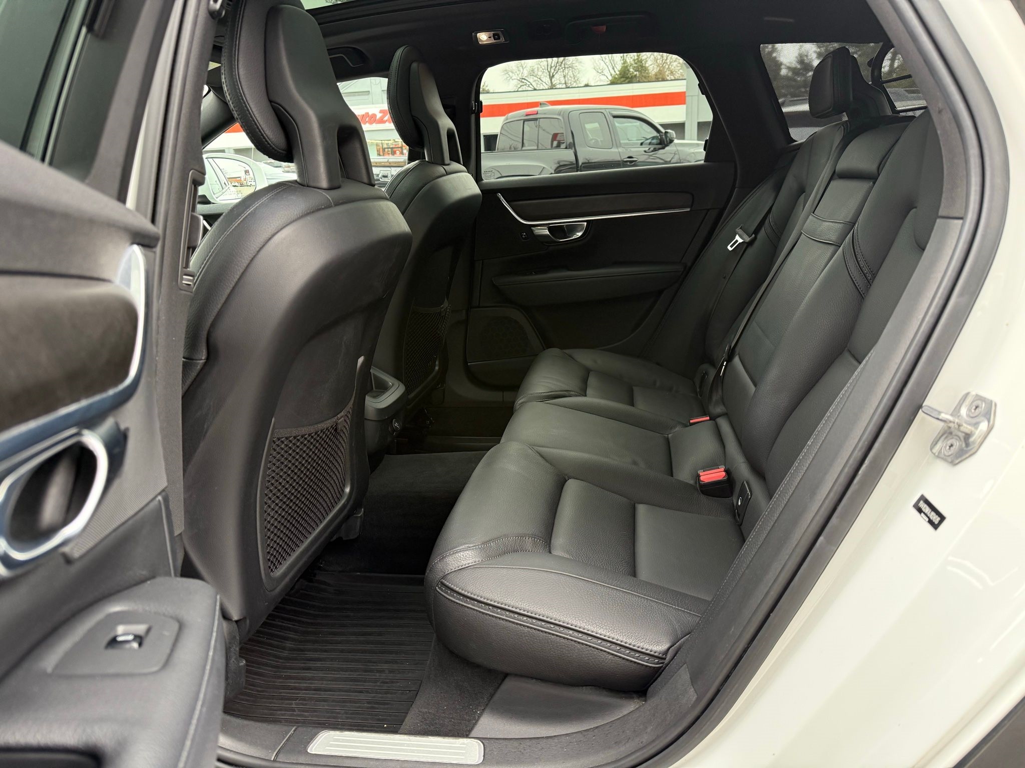 Volvo V90 Cross Country  2018