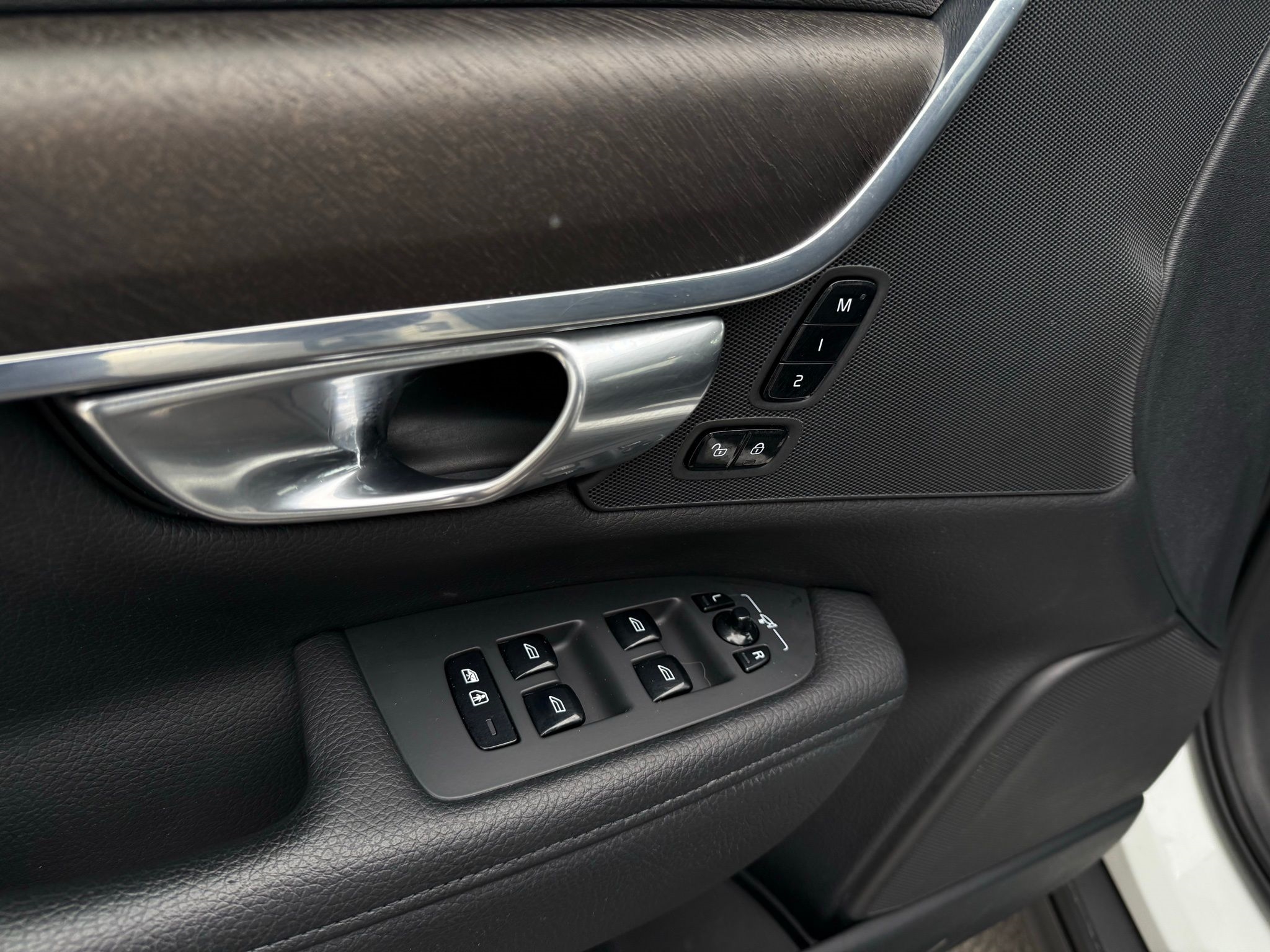 Volvo V90 Cross Country  2018