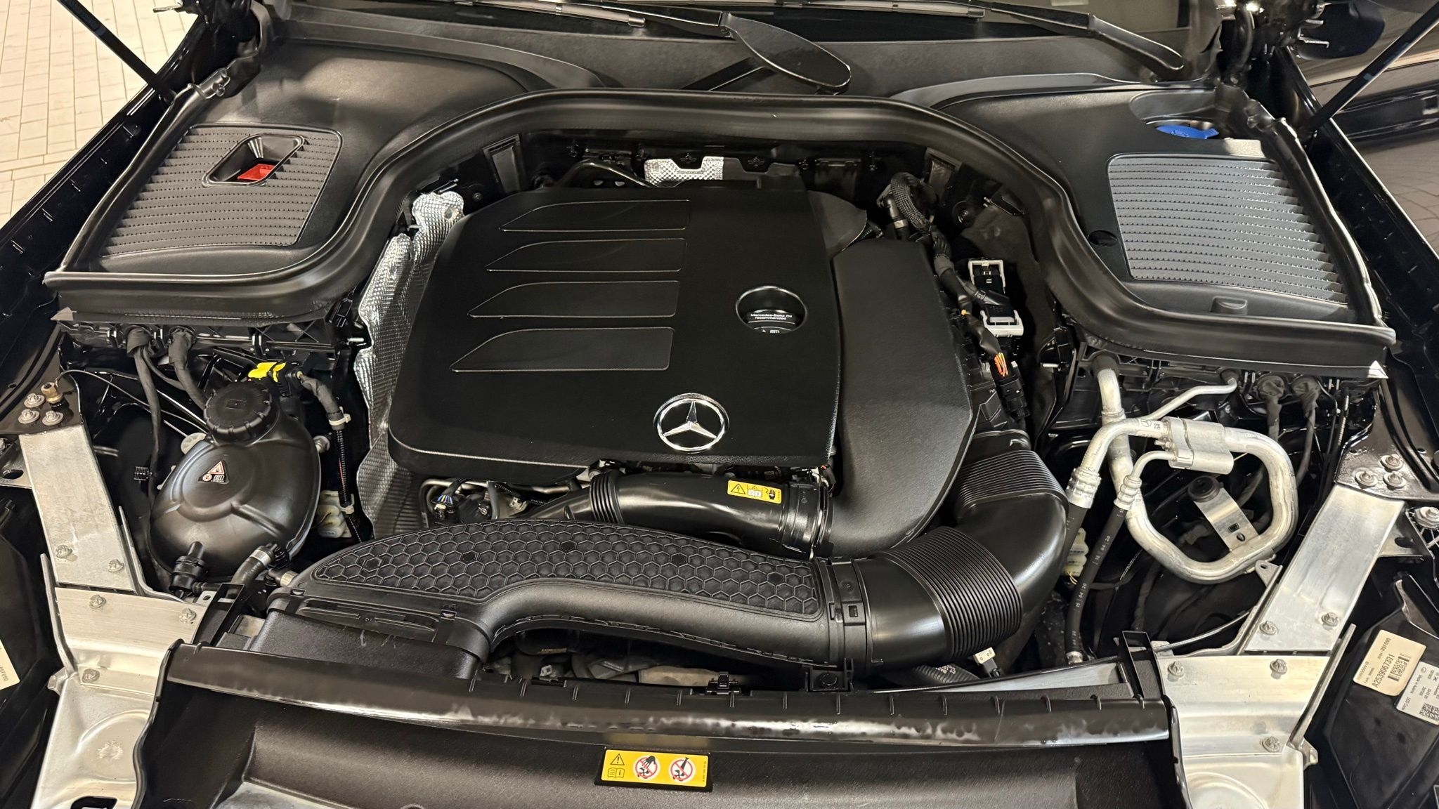 Mercedes-Benz GLC  2020