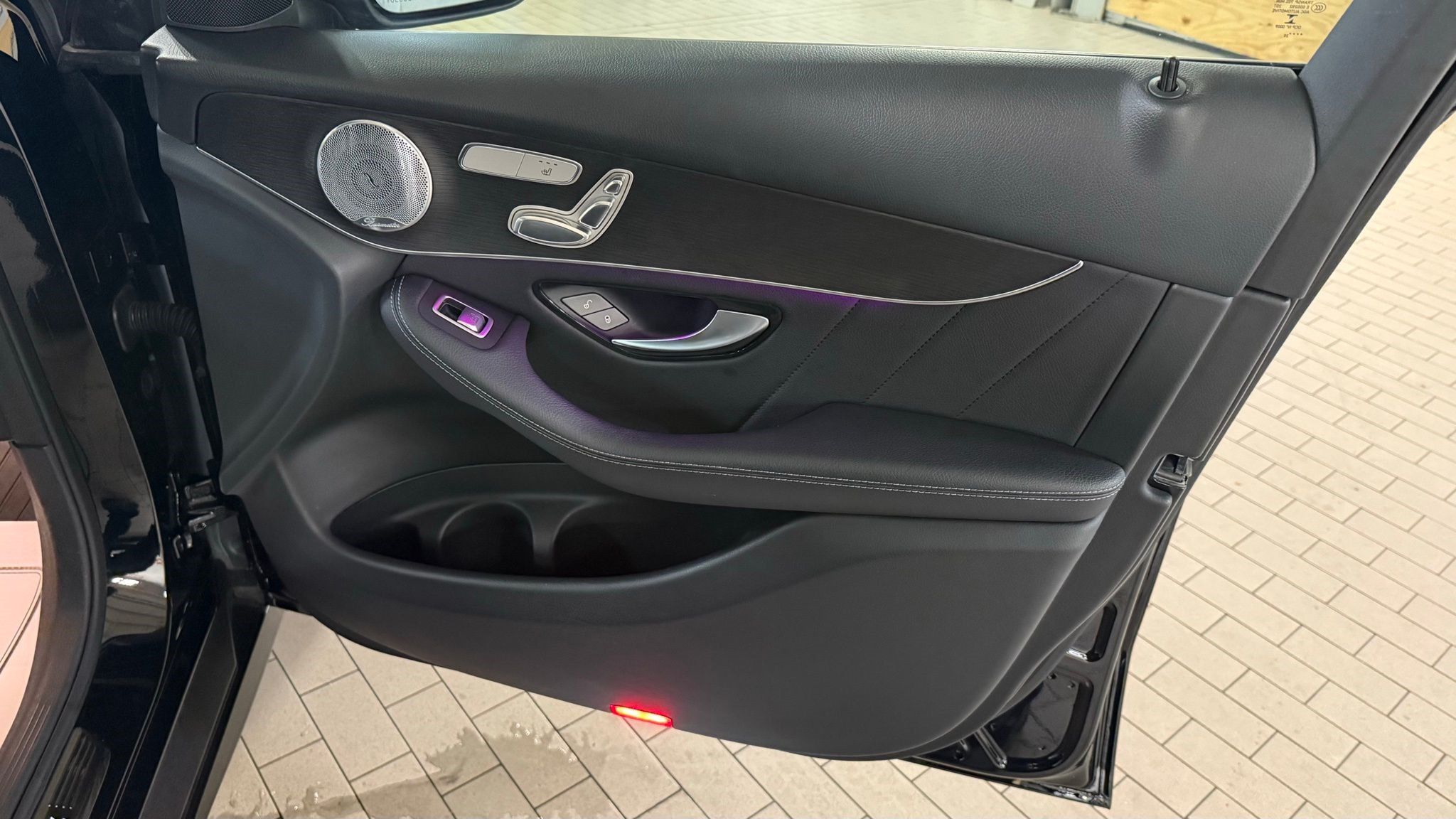 Mercedes-Benz GLC  2020