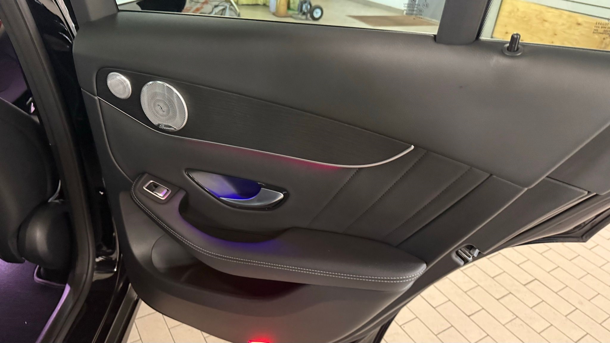 Mercedes-Benz GLC  2020