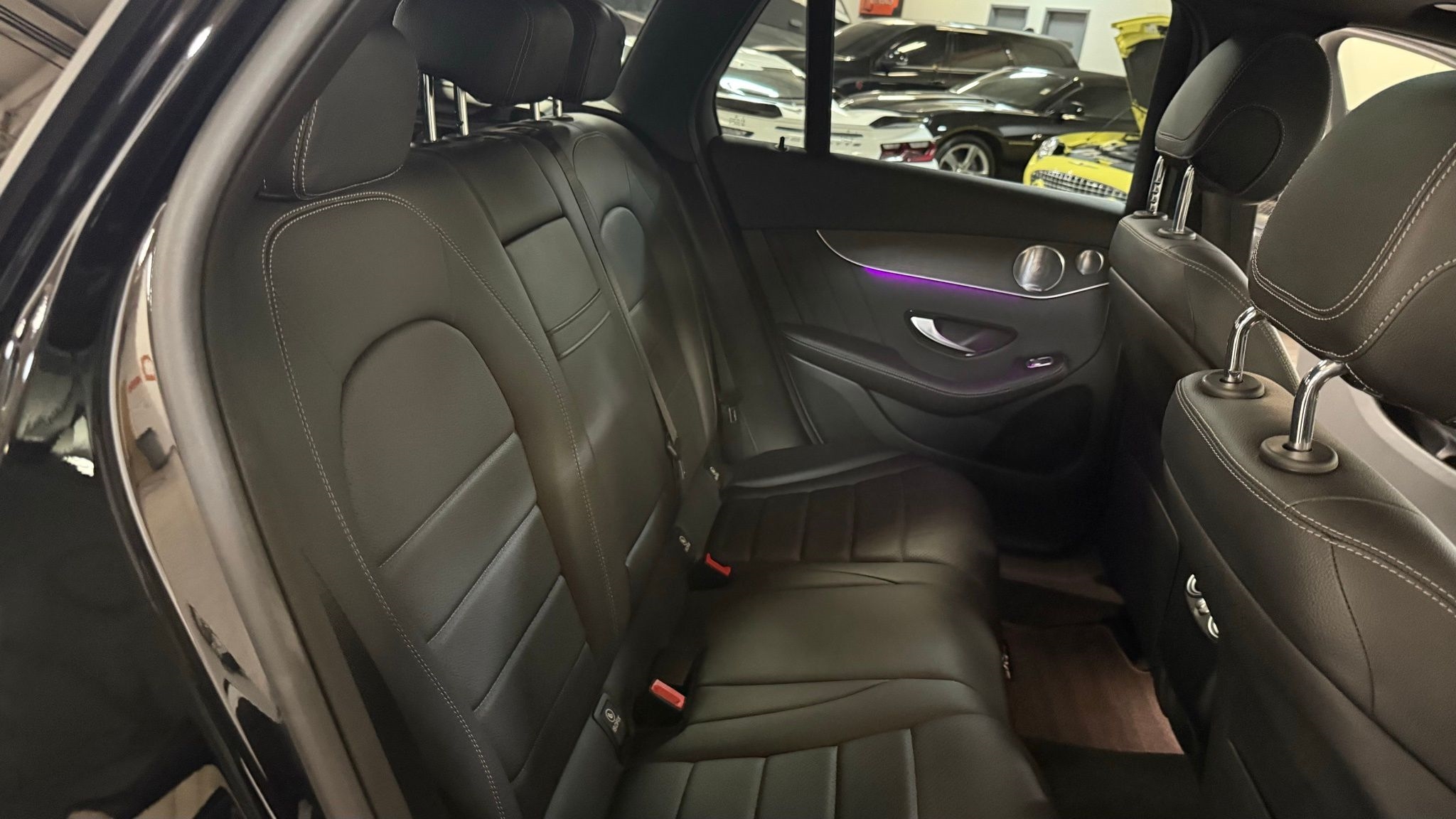 Mercedes-Benz GLC  2020