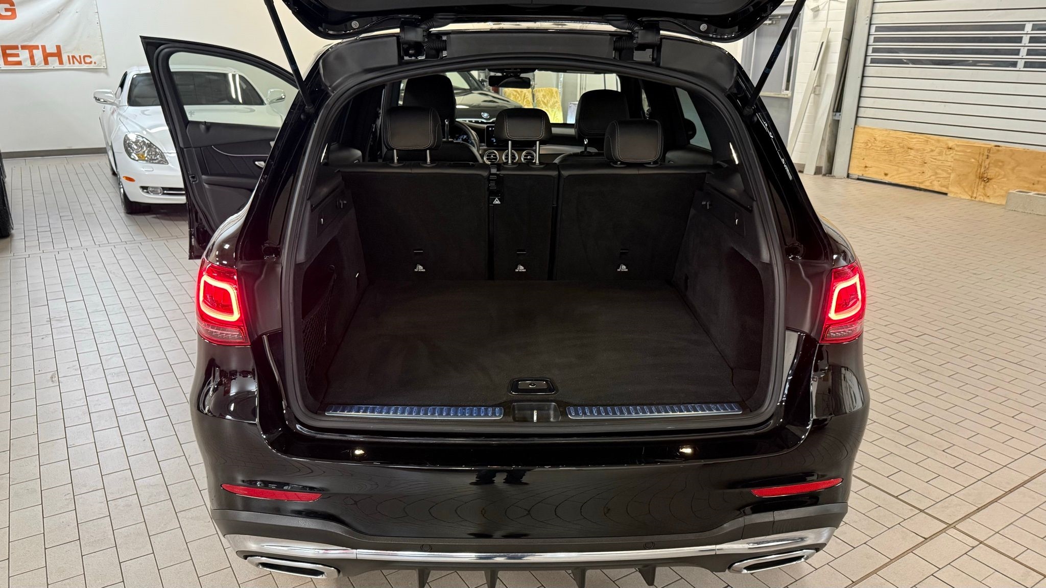 Mercedes-Benz GLC  2020