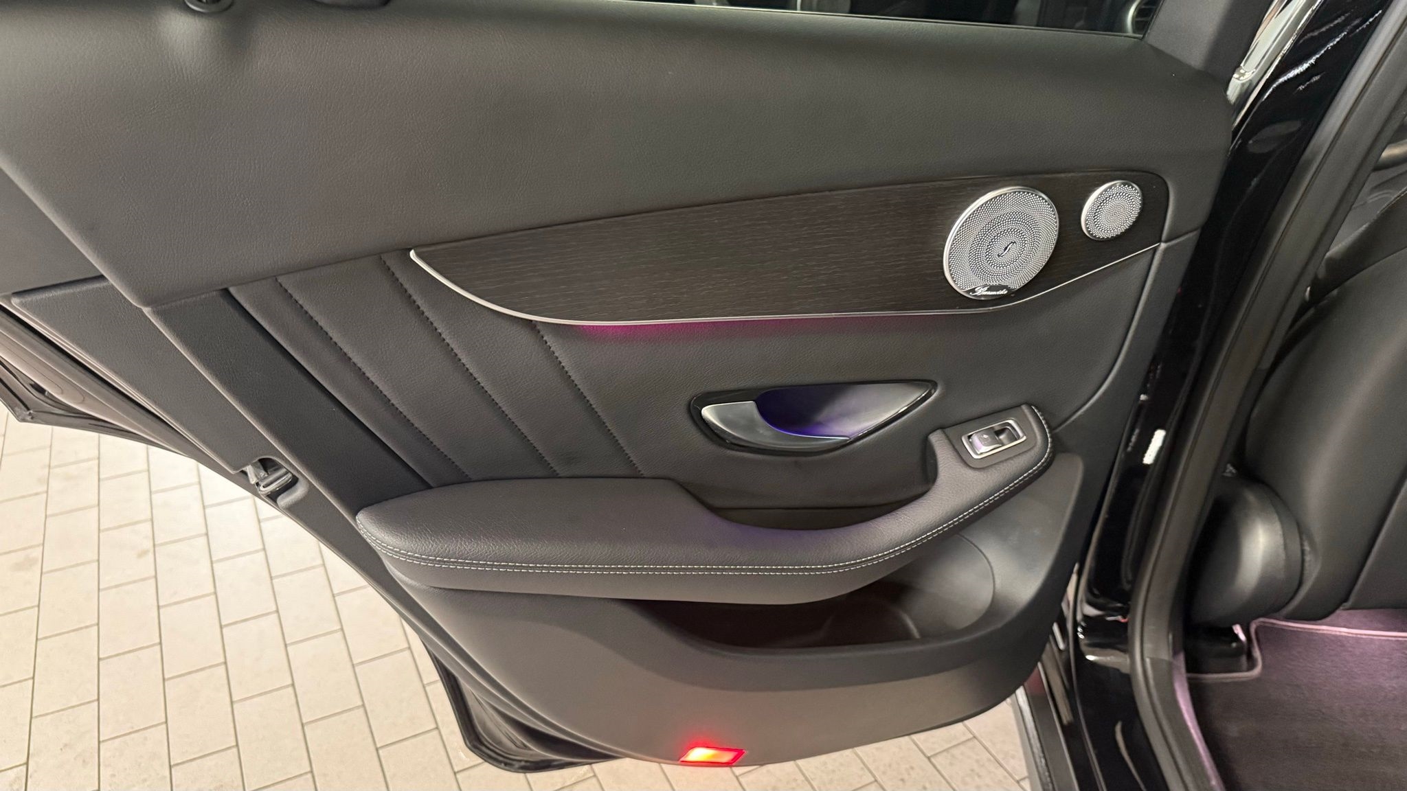 Mercedes-Benz GLC  2020