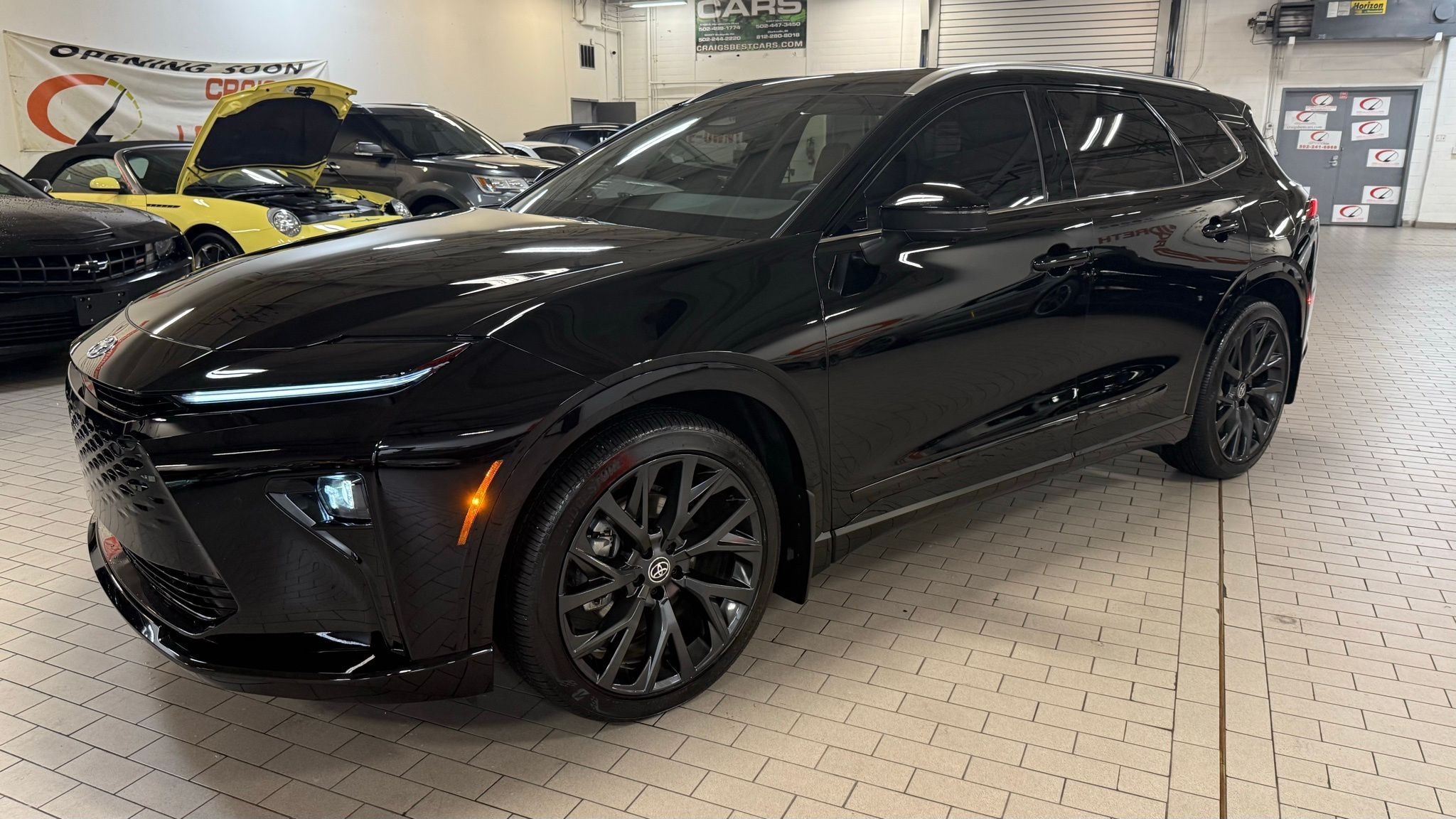 Toyota Crown Signia  2025