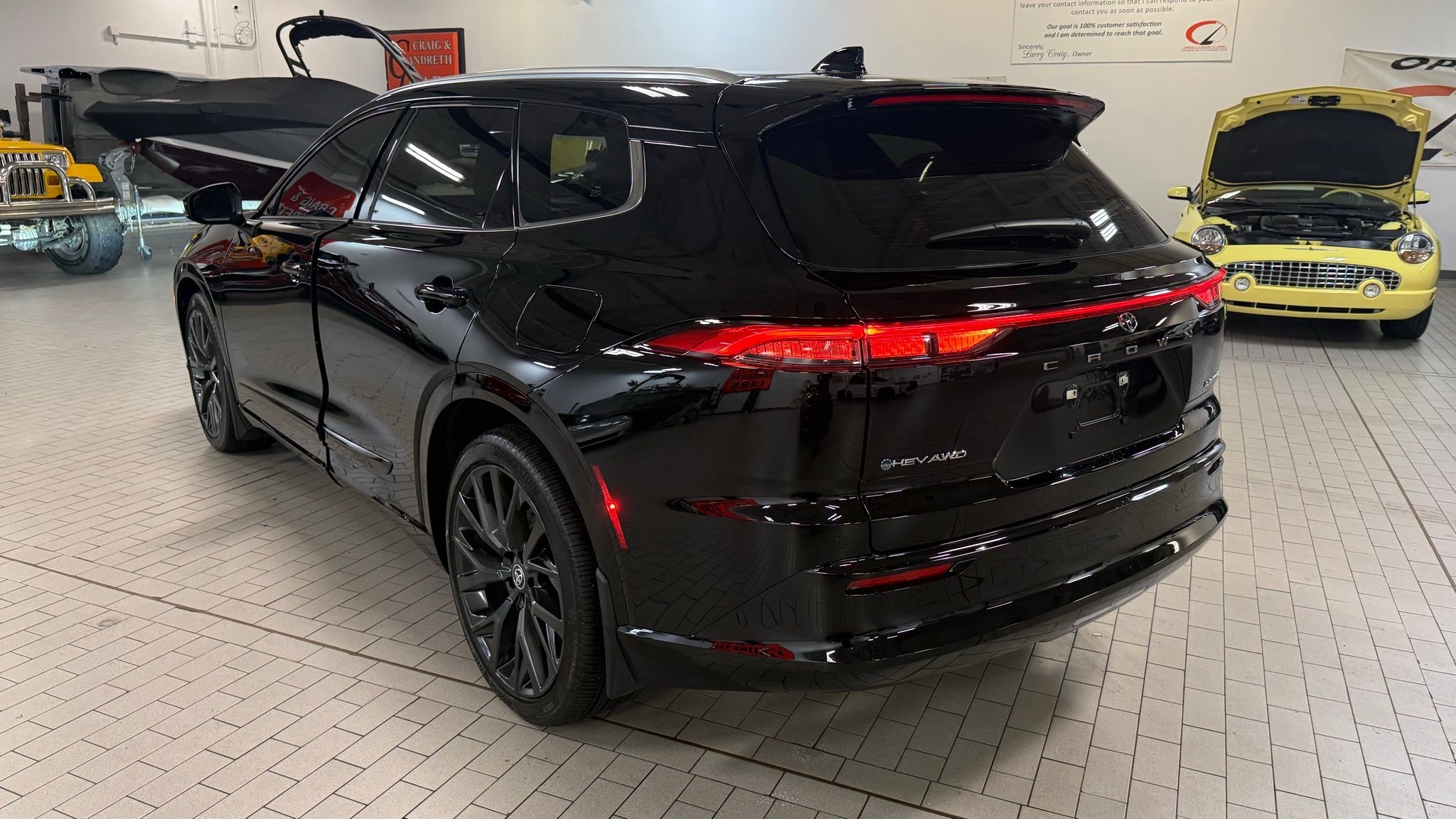 Toyota Crown Signia  2025