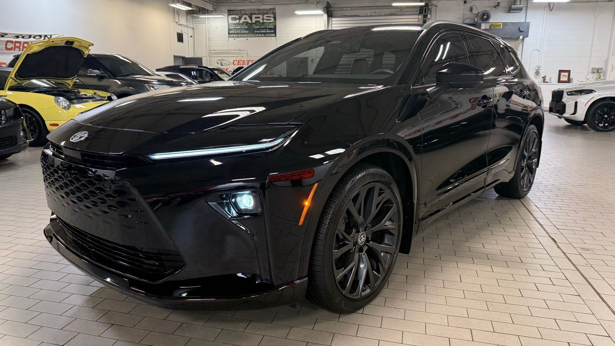 Toyota Crown Signia  2025