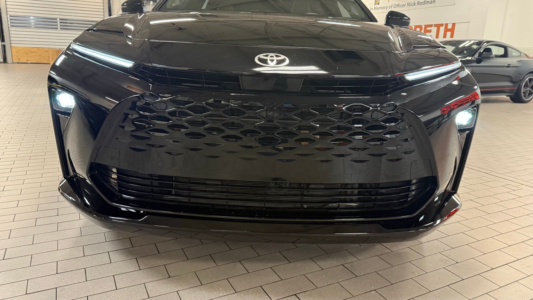 Toyota Crown Signia  2025