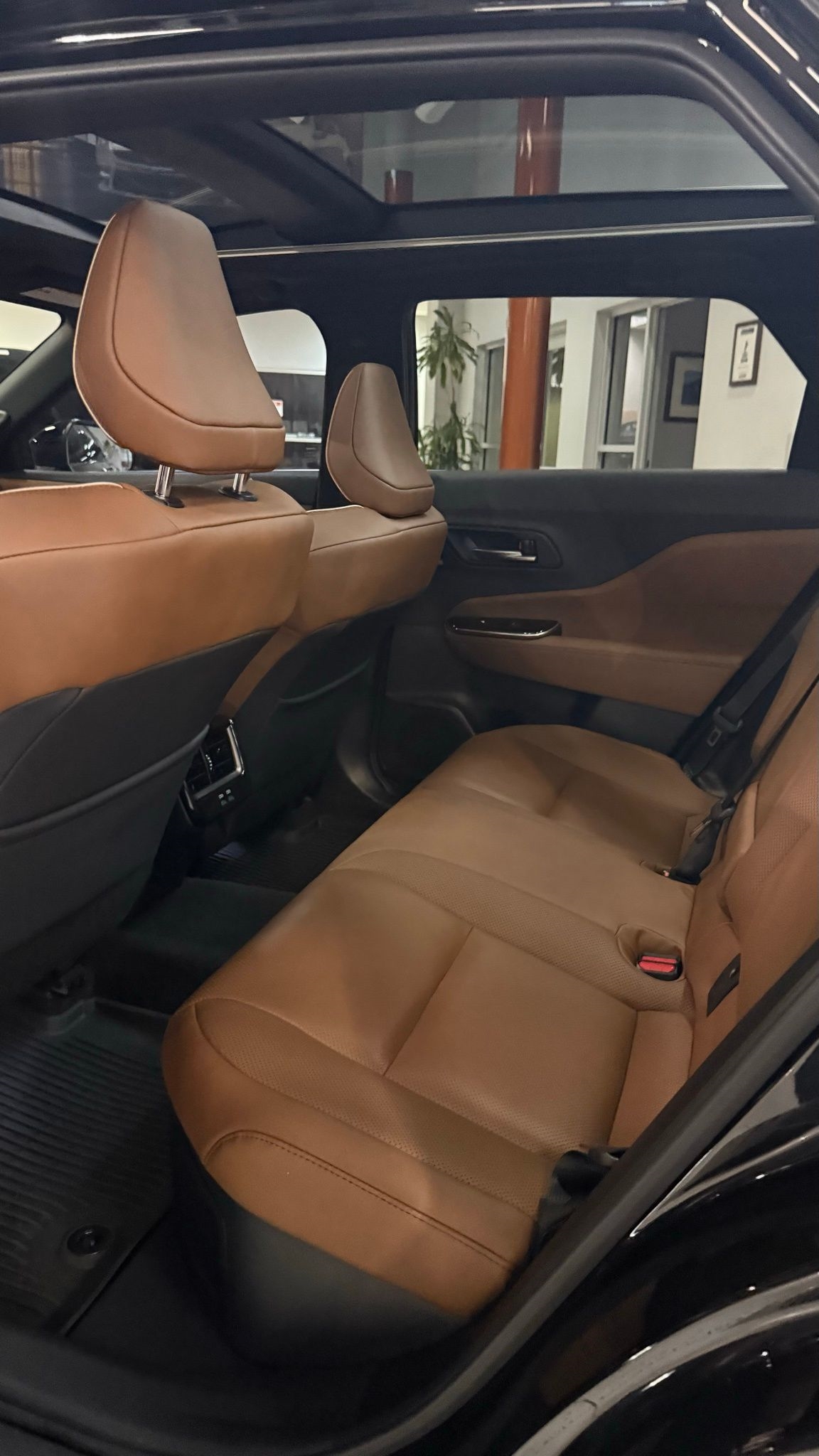 Toyota Crown Signia  2025