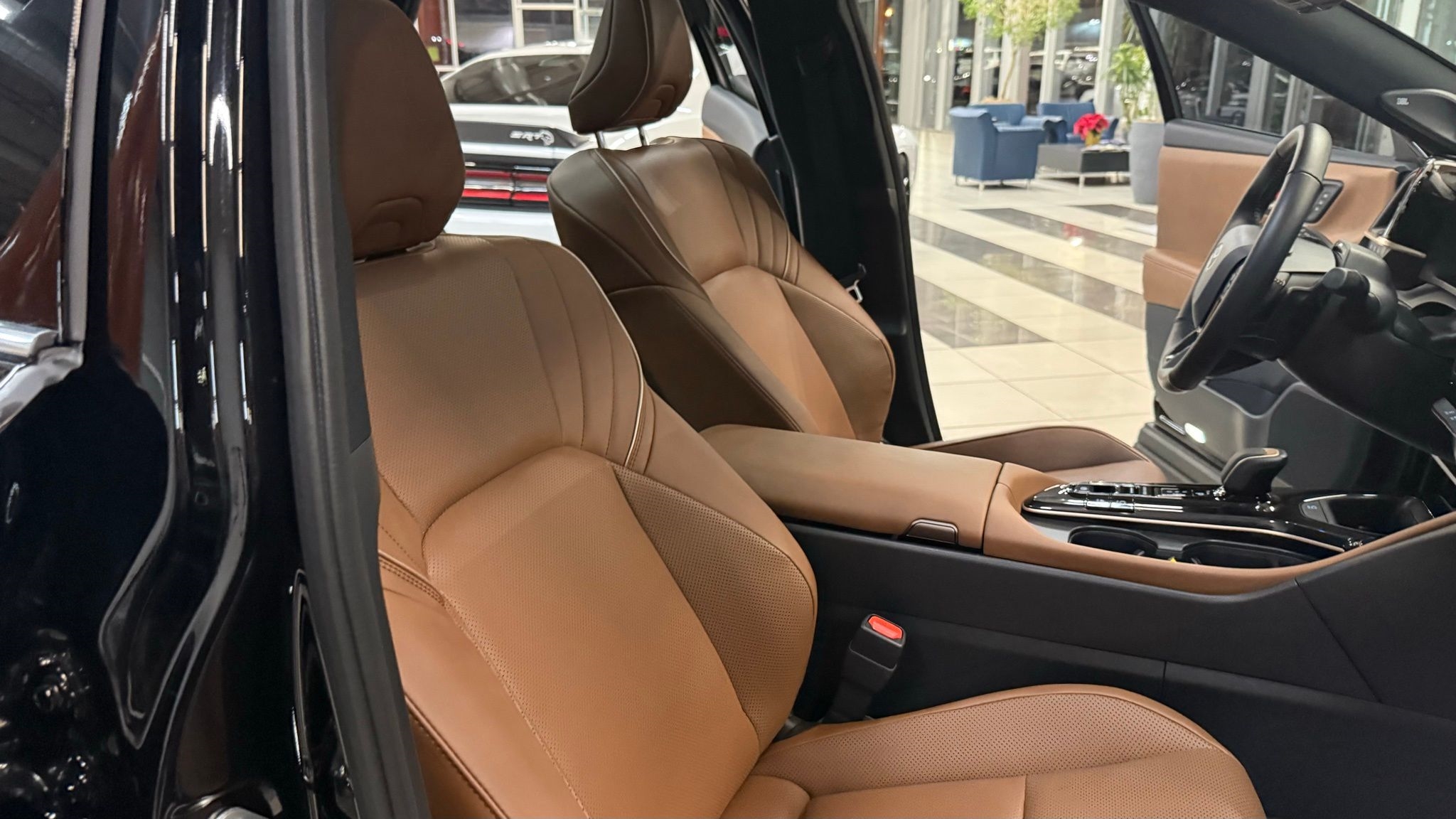 Toyota Crown Signia  2025