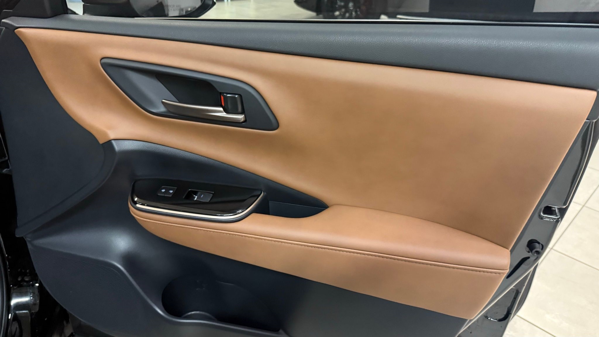 Toyota Crown Signia  2025