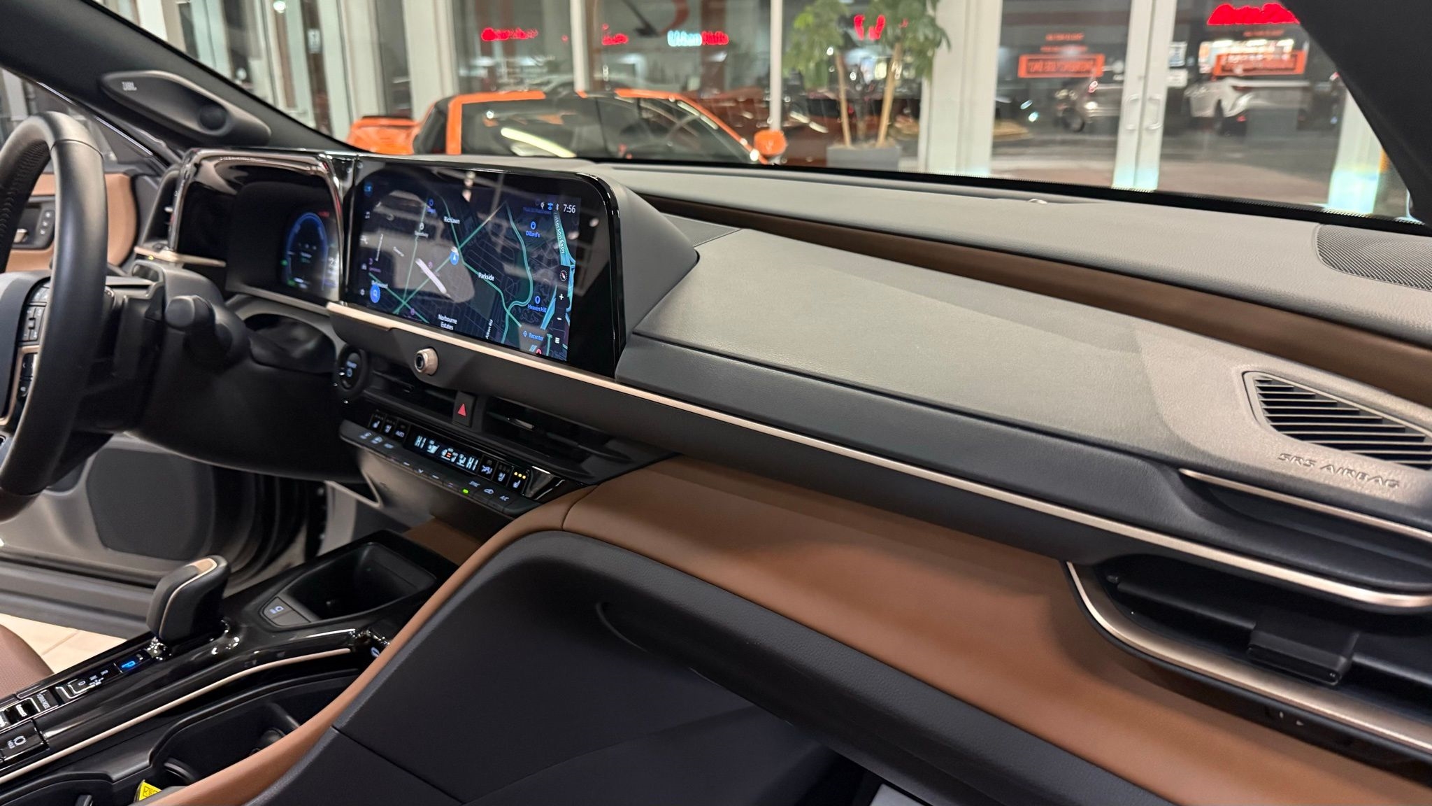 Toyota Crown Signia  2025