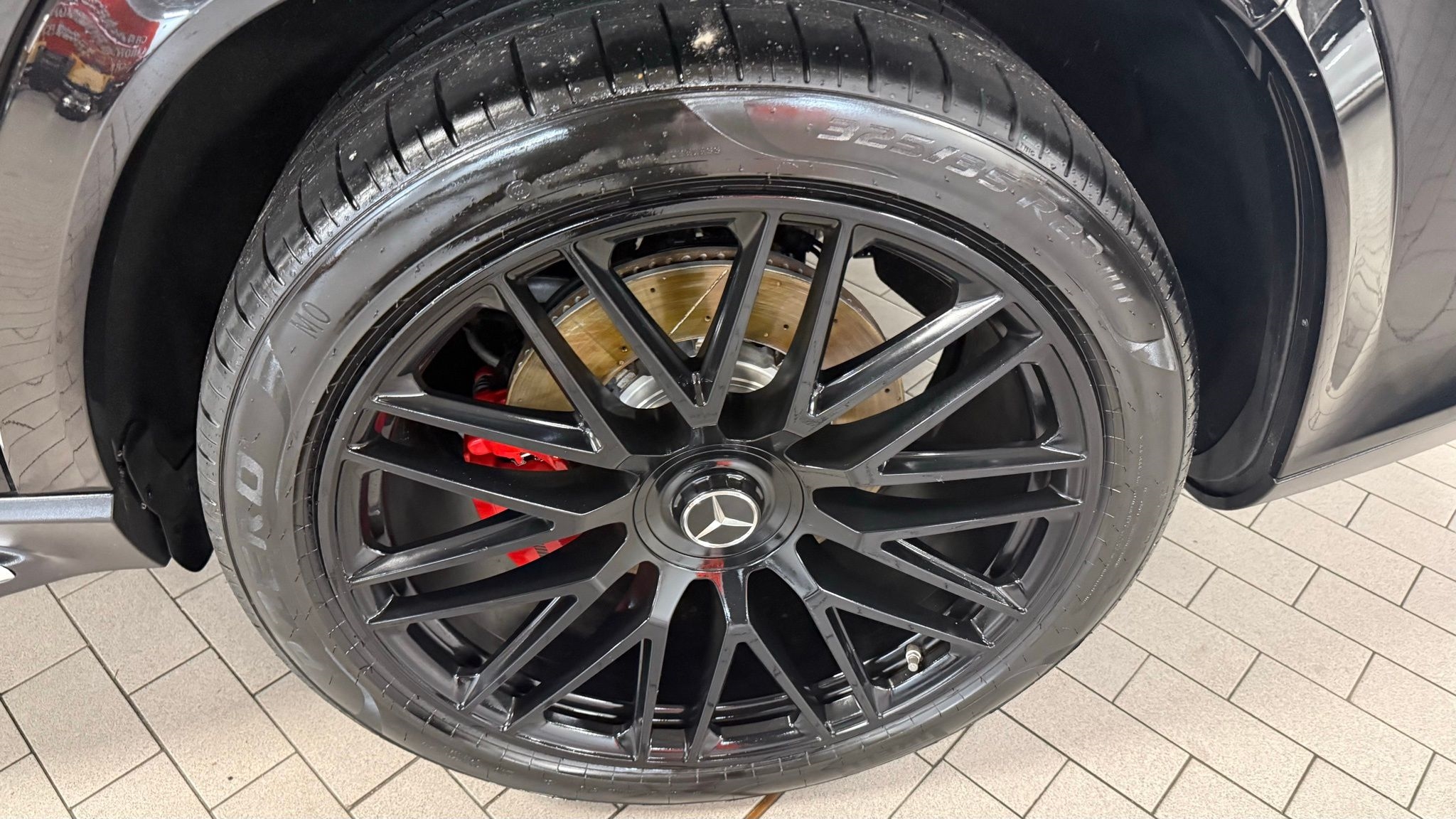 Mercedes-Benz GLS  2024